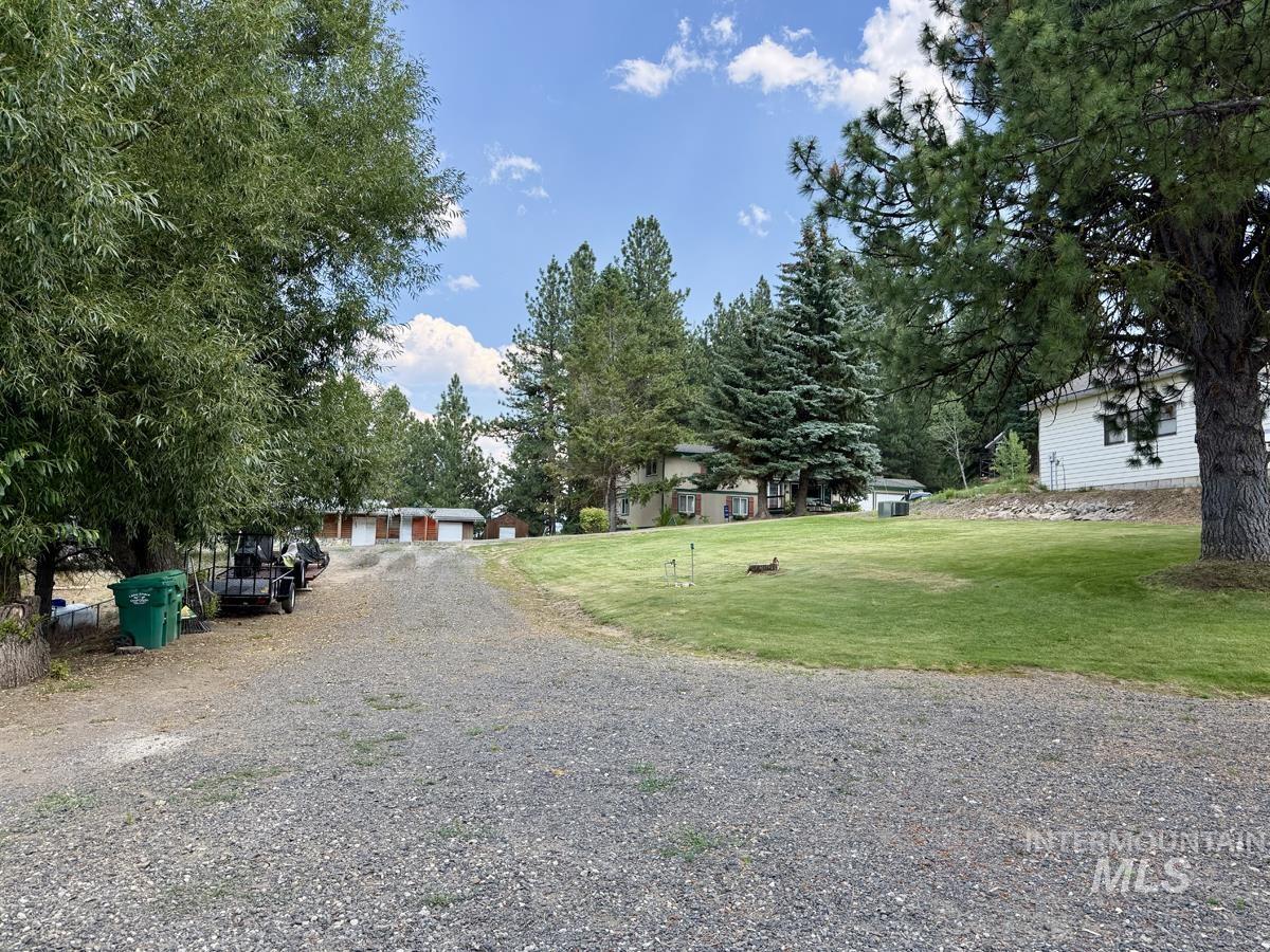 110 Lakeshore Drive, Cascade, Idaho 83611, 3 Bedrooms, 2 Bathrooms, Residential For Sale, Price $779,000, 98995252