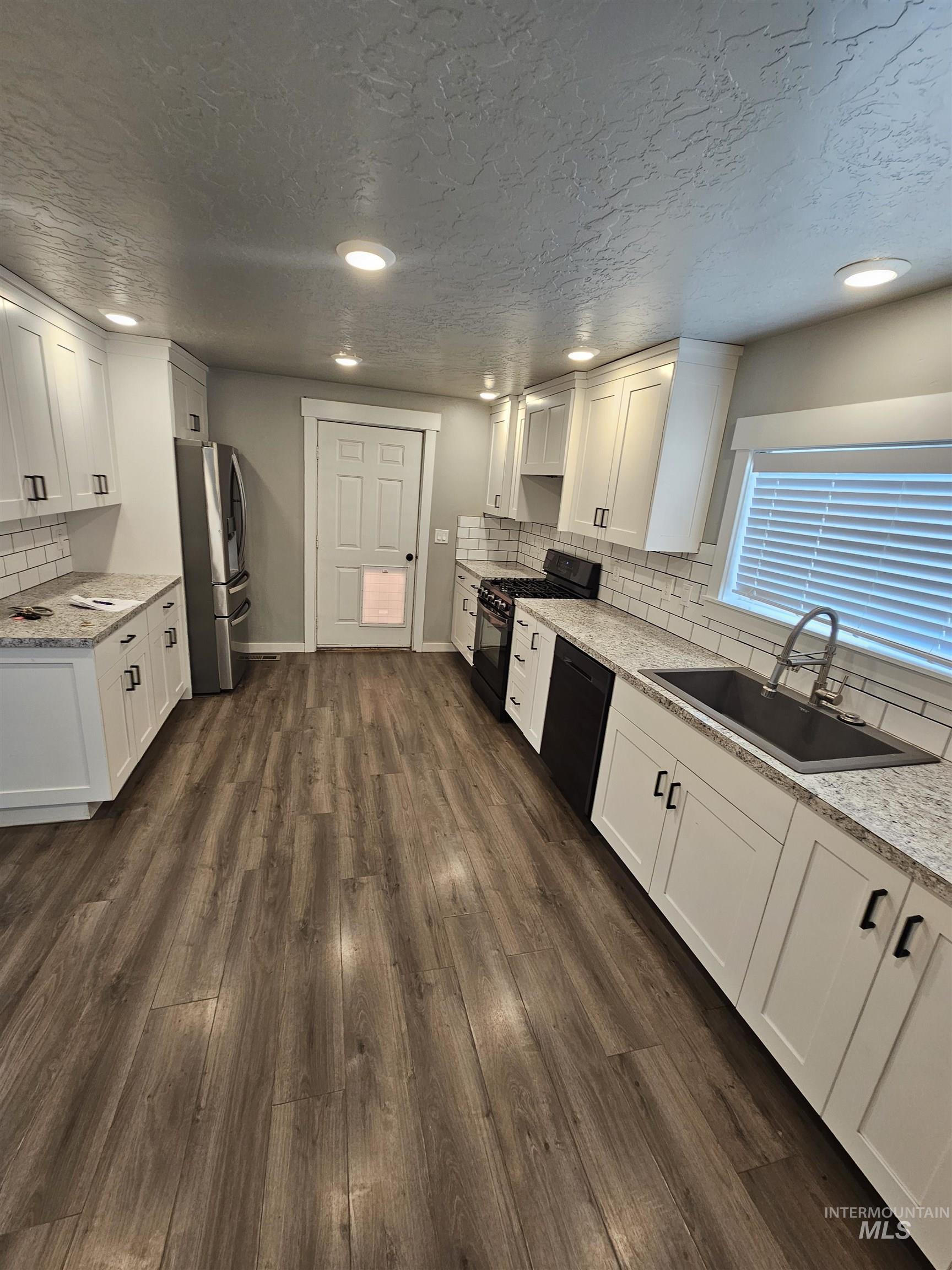 1310 E Chicago St, Caldwell, Idaho 83605, 4 Bedrooms, 2 Bathrooms, Residential For Sale, Price $399,900, 98995255