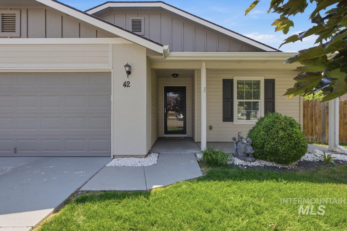 42 S Lemhi Drive, Nampa, Idaho 83651, 4 Bedrooms, 2 Bathrooms, Residential For Sale, Price $427,900, 98995263