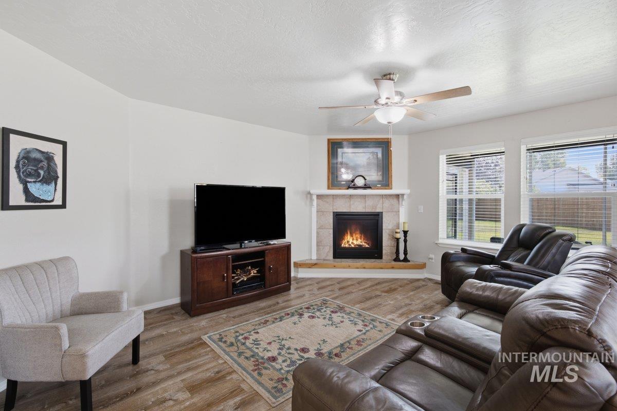 42 S Lemhi Drive, Nampa, Idaho 83651, 4 Bedrooms, 2 Bathrooms, Residential For Sale, Price $427,900, 98995263