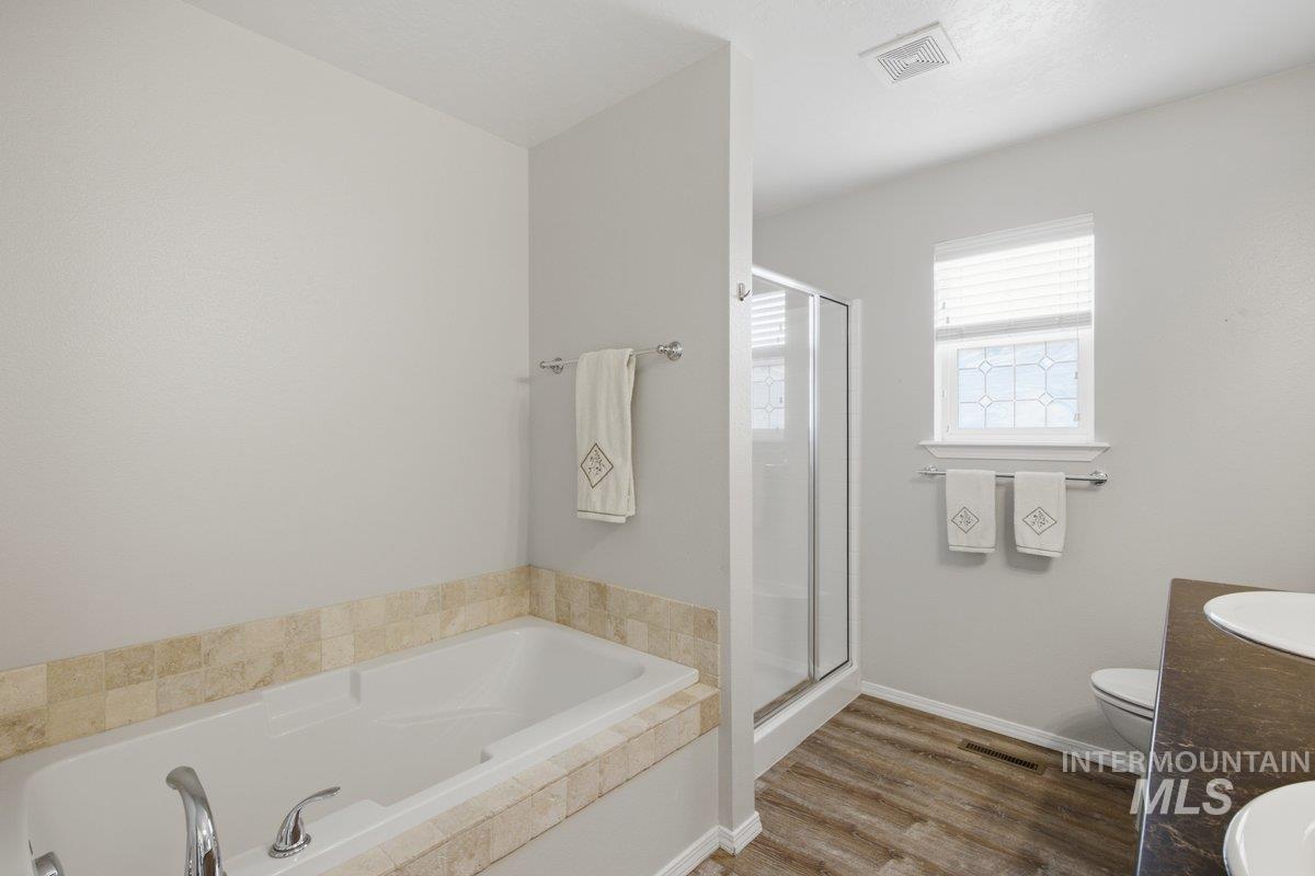 42 S Lemhi Drive, Nampa, Idaho 83651, 4 Bedrooms, 2 Bathrooms, Residential For Sale, Price $427,900,MLS 98995263