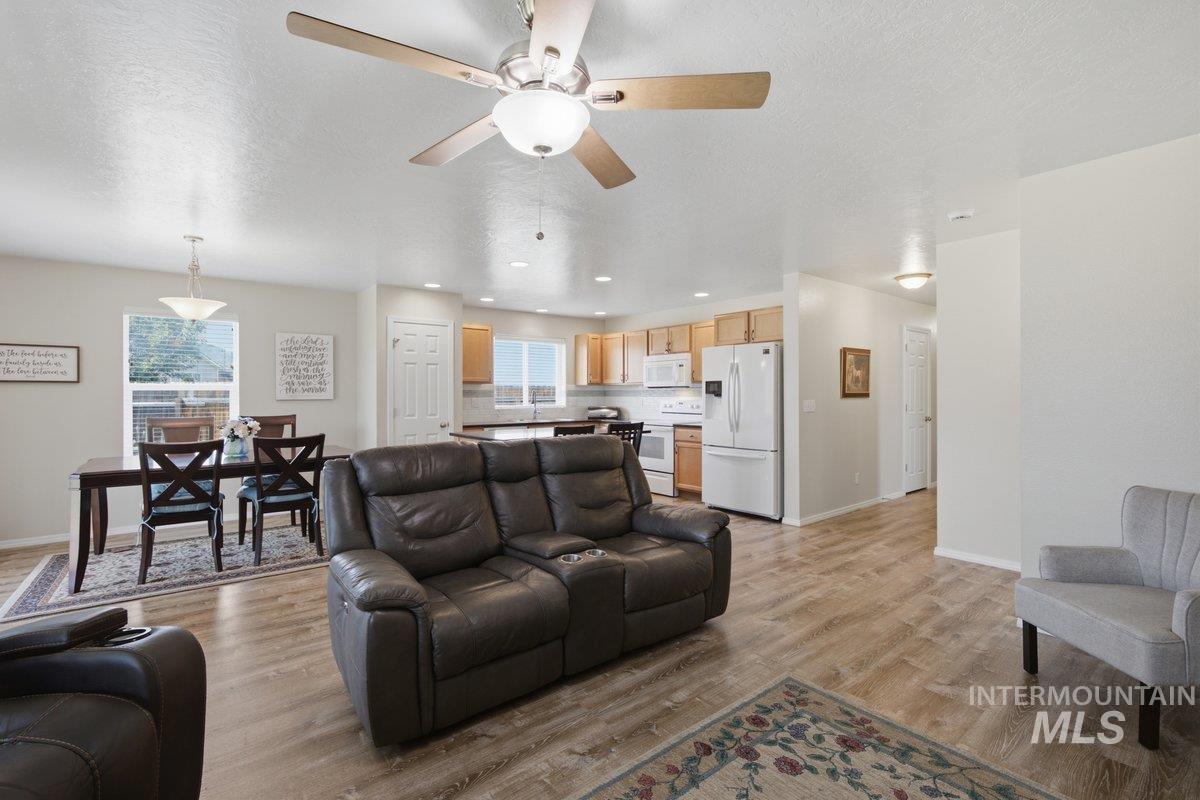 42 S Lemhi Drive, Nampa, Idaho 83651, 4 Bedrooms, 2 Bathrooms, Residential For Sale, Price $427,900, 98995263