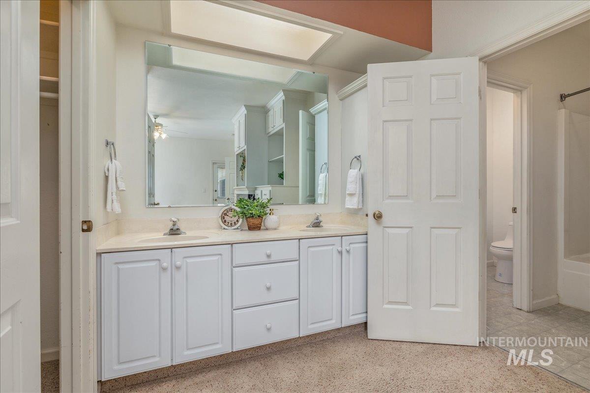 1731 E Myrtle Beach Ct, Eagle, Idaho 83616, 4 Bedrooms, 3.5 Bathrooms, Residential For Sale, Price $600,000, 98995264