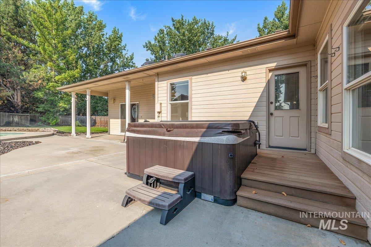 1731 E Myrtle Beach Ct, Eagle, Idaho 83616, 4 Bedrooms, 3.5 Bathrooms, Residential For Sale, Price $600,000, 98995264
