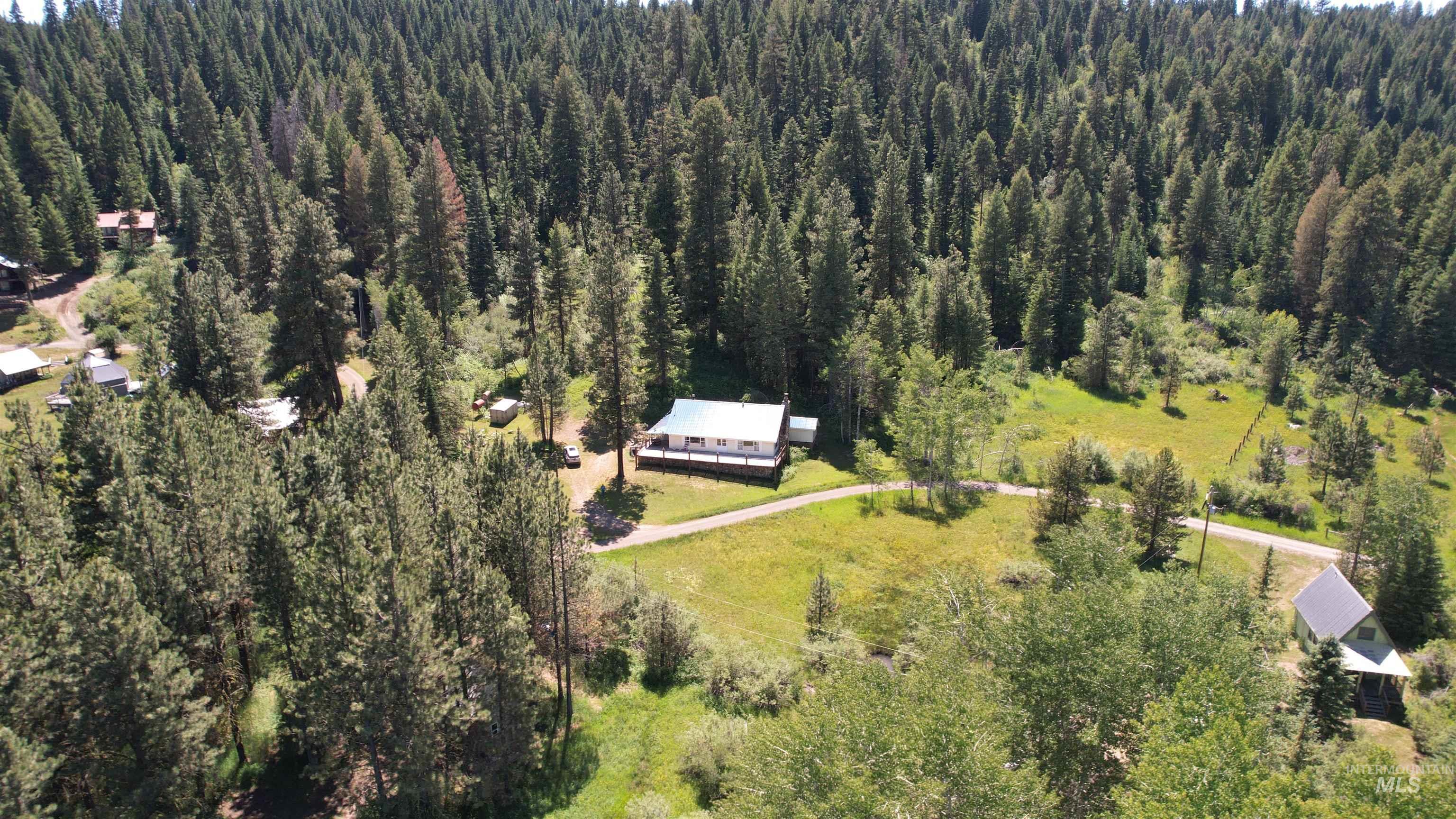 17 Lem Ct, High Valley, Idaho 83611, 2 Bedrooms, 1 Bathroom, Residential For Sale, Price $350,000, 98995265