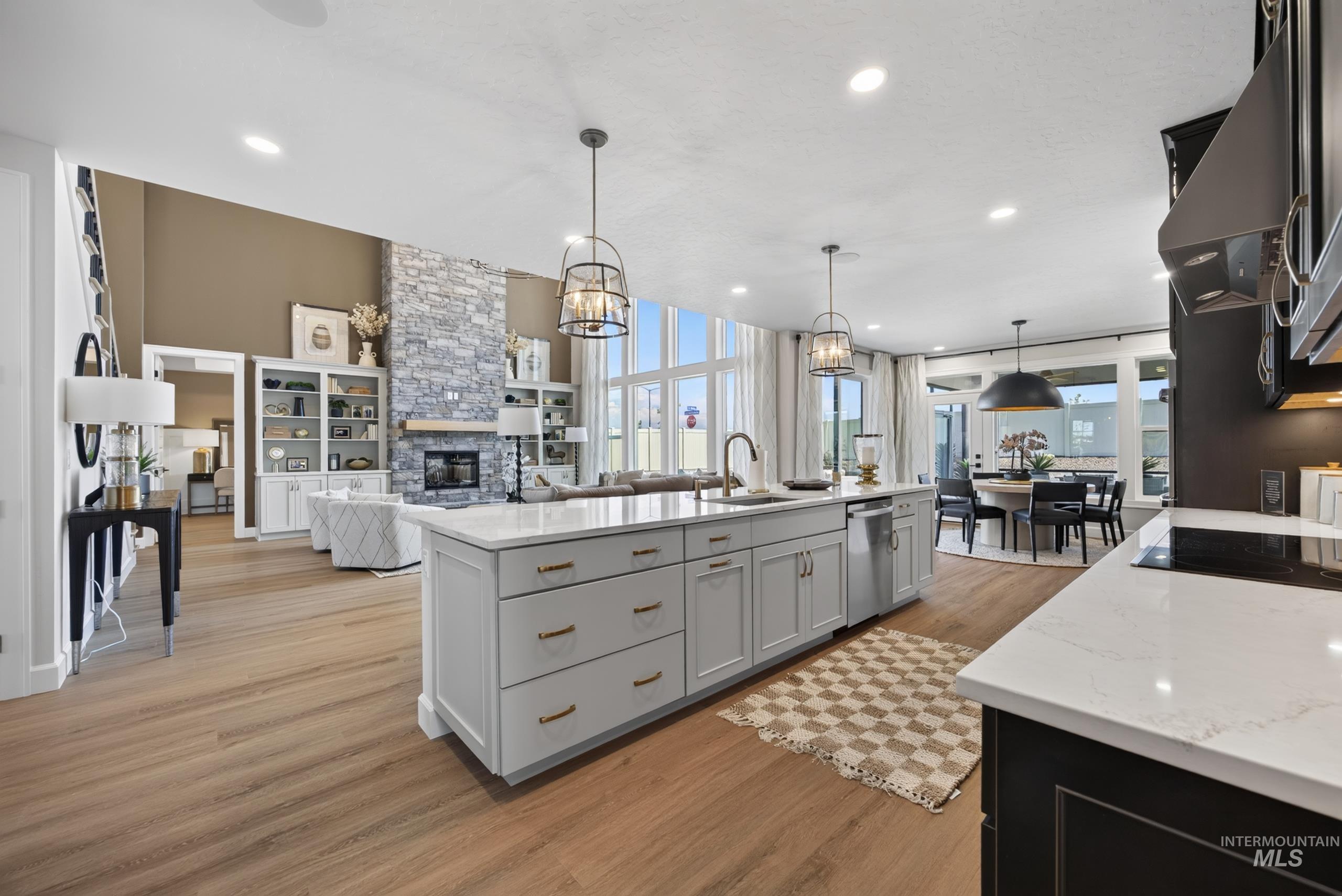 585 E Distributor, Boise, Idaho 83716, 5 Bedrooms, 4 Bathrooms, Residential For Sale, Price $1,299,500, 98995266