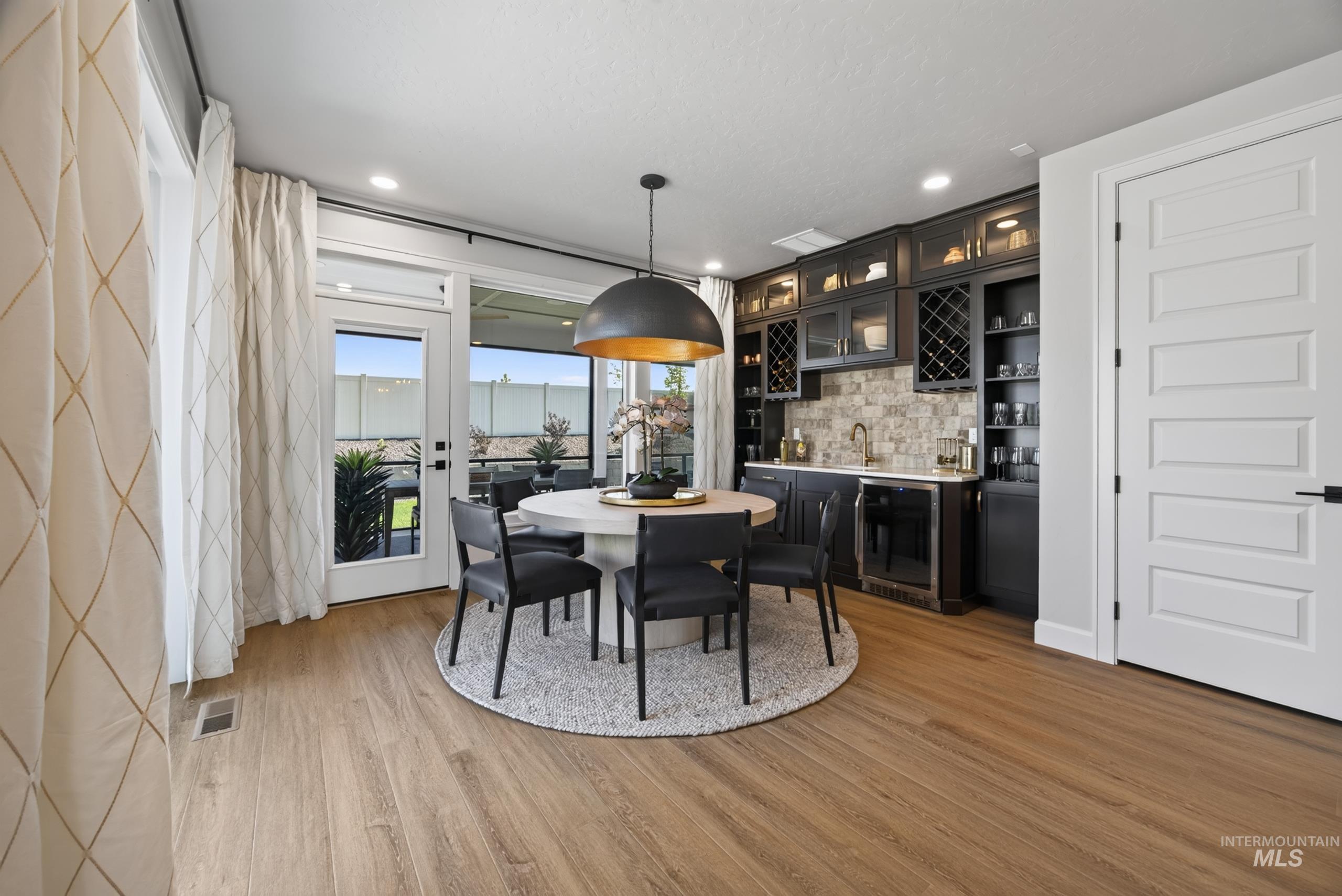 585 E Distributor, Boise, Idaho 83716, 5 Bedrooms, 4 Bathrooms, Residential For Sale, Price $1,299,500, 98995266