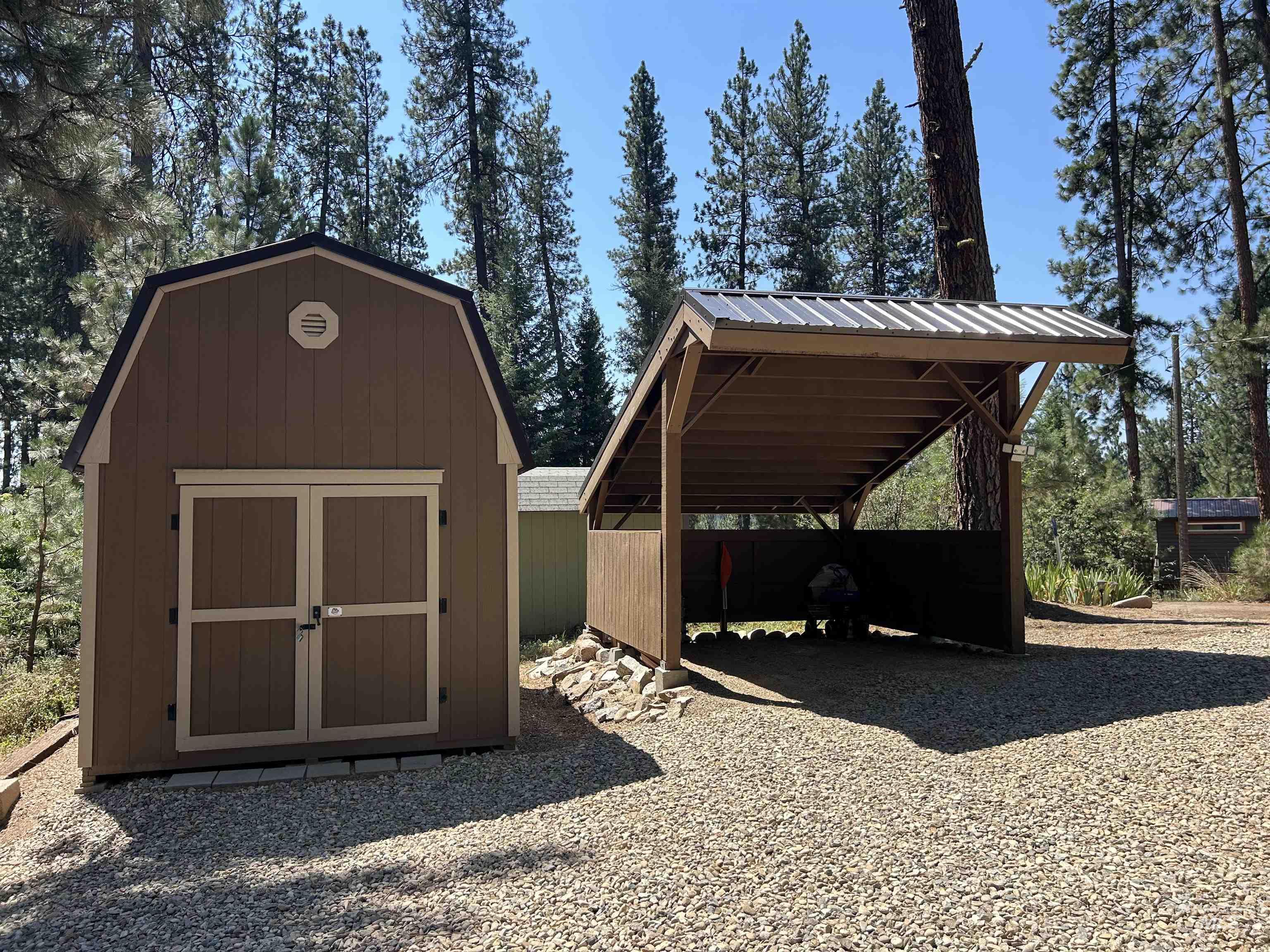 5 Moonglow Circle, Garden Valley, Idaho 83622, 3 Bedrooms, 2 Bathrooms, Residential For Sale, Price $525,000, 98995267