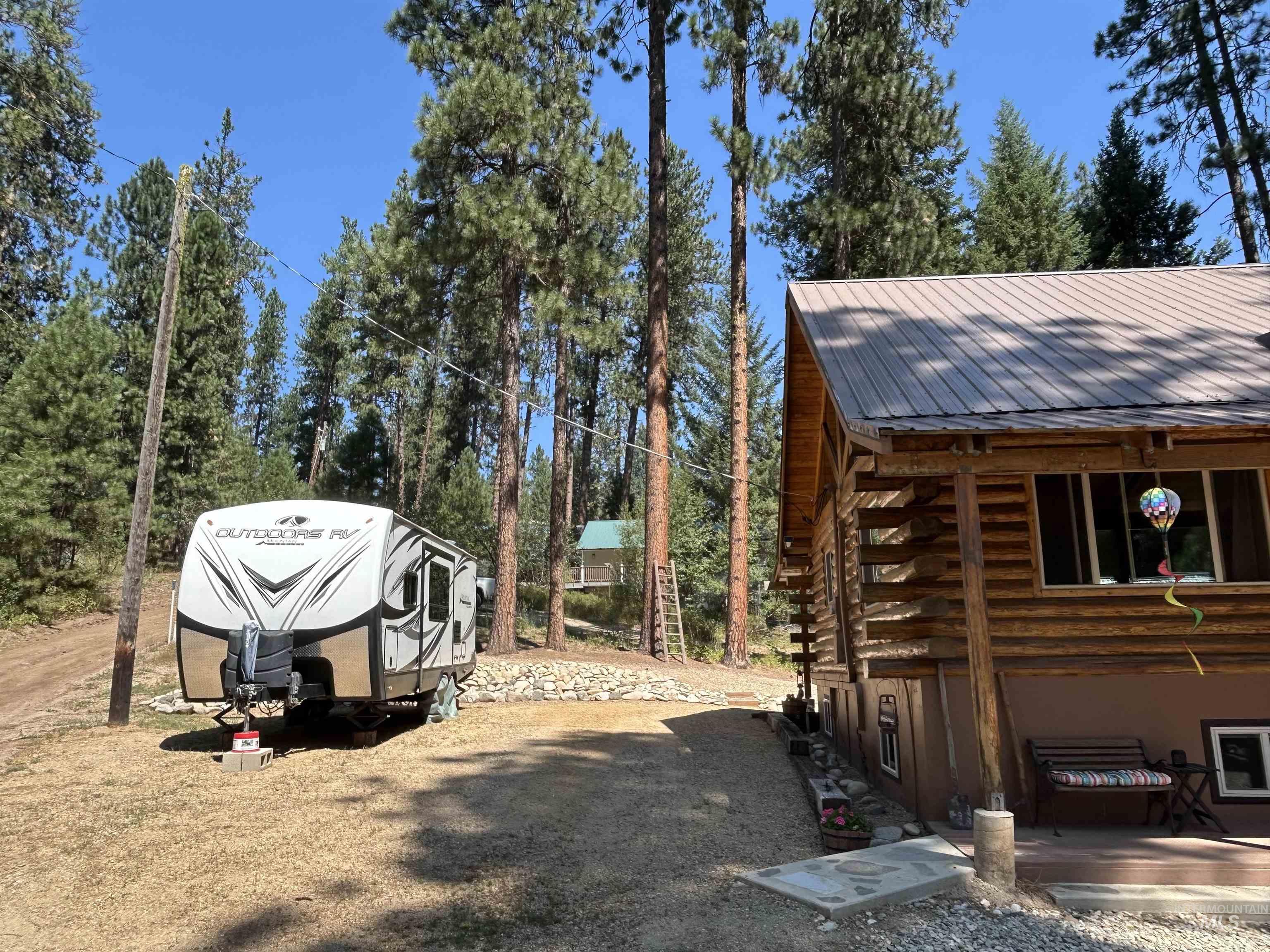 5 Moonglow Circle, Garden Valley, Idaho 83622, 3 Bedrooms, 2 Bathrooms, Residential For Sale, Price $525,000, 98995267