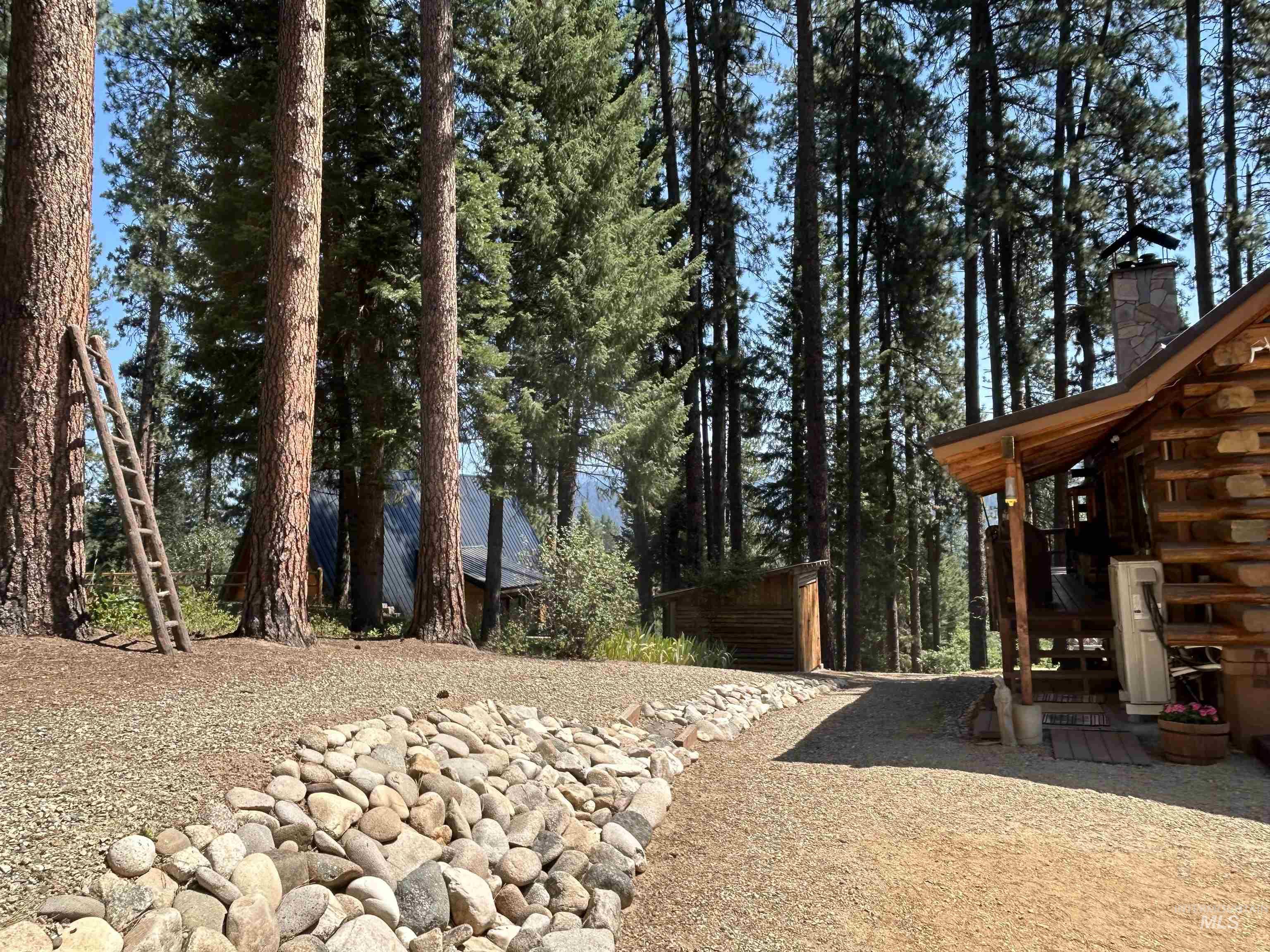 5 Moonglow Circle, Garden Valley, Idaho 83622, 3 Bedrooms, 2 Bathrooms, Residential For Sale, Price $525,000, 98995267