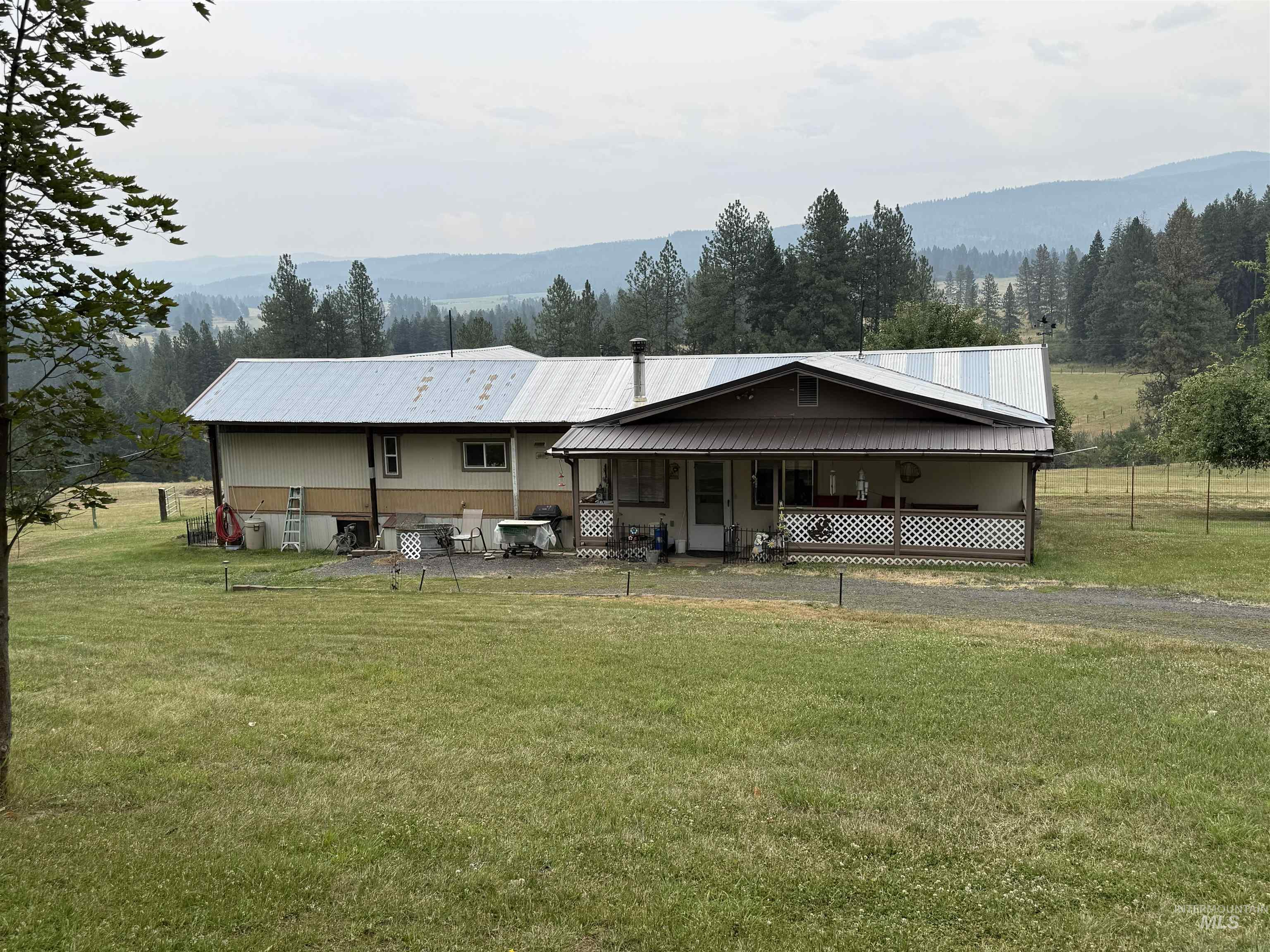 733 Pleasant Valley Road, Stites, Idaho 83552, 2 Bedrooms, 1.5 Bathrooms, Residential For Sale, Price $325,000, 98995268