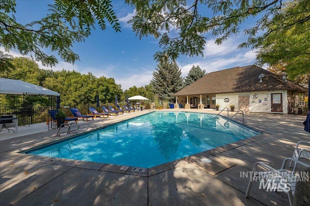 552 E River Quarry Ct., Eagle, Idaho 83616, 4 Bedrooms, 2.5 Bathrooms, Residential For Sale, Price $998,000, 98995271