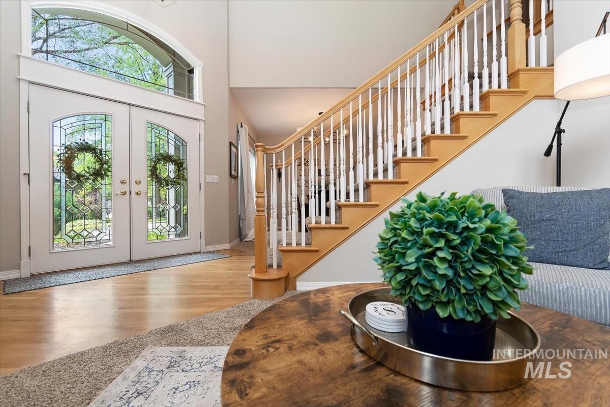 552 E River Quarry Ct., Eagle, Idaho 83616, 4 Bedrooms, 2.5 Bathrooms, Residential For Sale, Price $998,000, 98995271