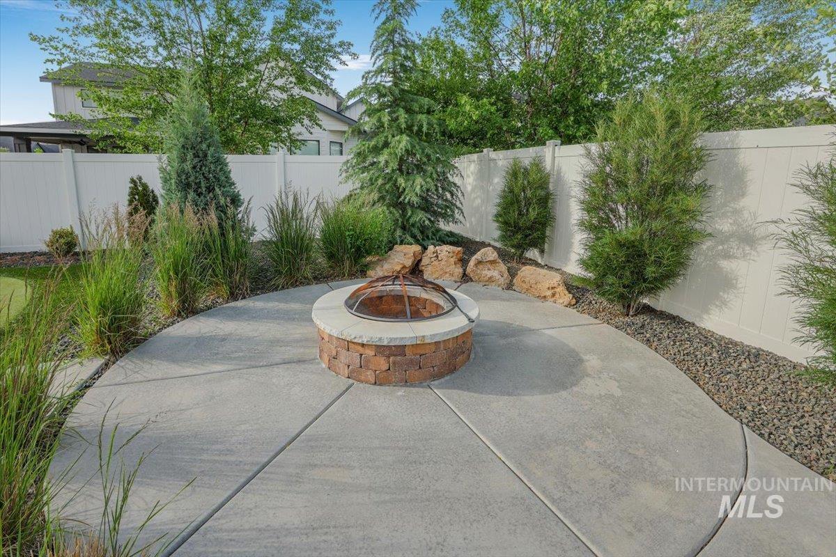 8448 W Brooks Dr, Boise, Idaho 83714, 4 Bedrooms, 3 Bathrooms, Residential For Sale, Price $999,999, 98995272
