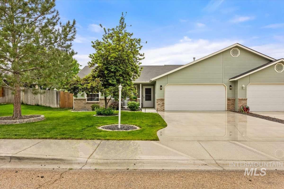 3308 Airport Ave, Caldwell, Idaho 83605, 3 Bedrooms, 2 Bathrooms, Residential For Sale, Price $335,000, 98995273