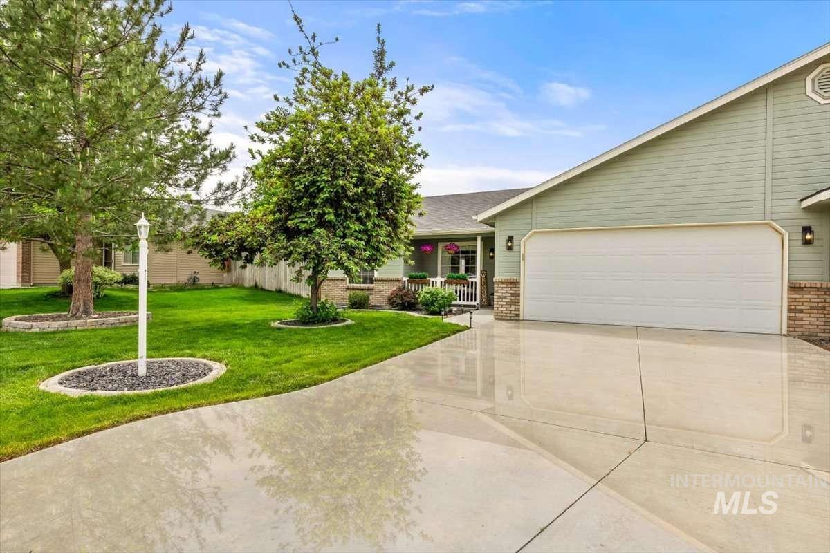 3308 Airport Ave, Caldwell, Idaho 83605, 3 Bedrooms, 2 Bathrooms, Residential For Sale, Price $335,000, 98995273