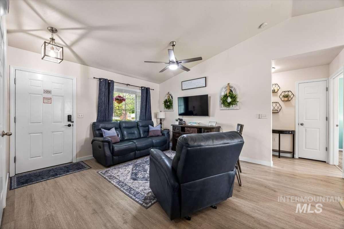 3308 Airport Ave, Caldwell, Idaho 83605, 3 Bedrooms, 2 Bathrooms, Residential For Sale, Price $335,000, 98995273