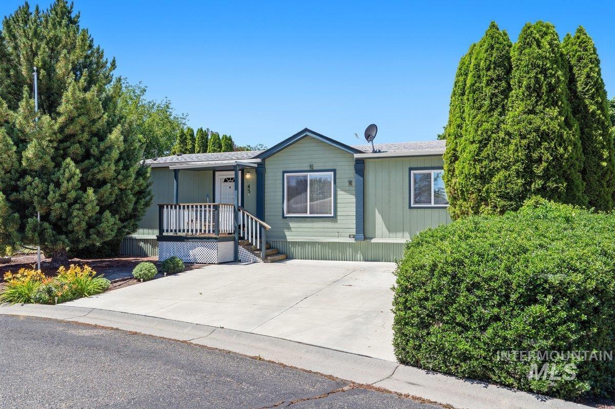 2750 Alden, Fruitland, Idaho 83619, 3 Bedrooms, 2 Bathrooms, Residential For Sale, Price $147,500, 98995274