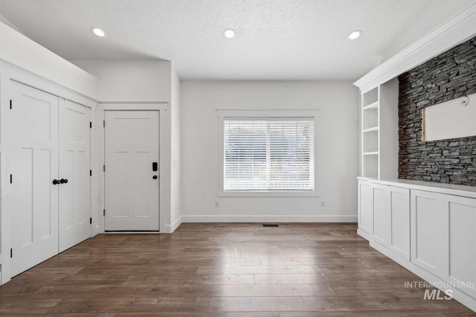 16789 N Wentworth Ln, Nampa, Idaho 83687, 3 Bedrooms, 3 Bathrooms, Residential For Sale, Price $410,000, 98995277