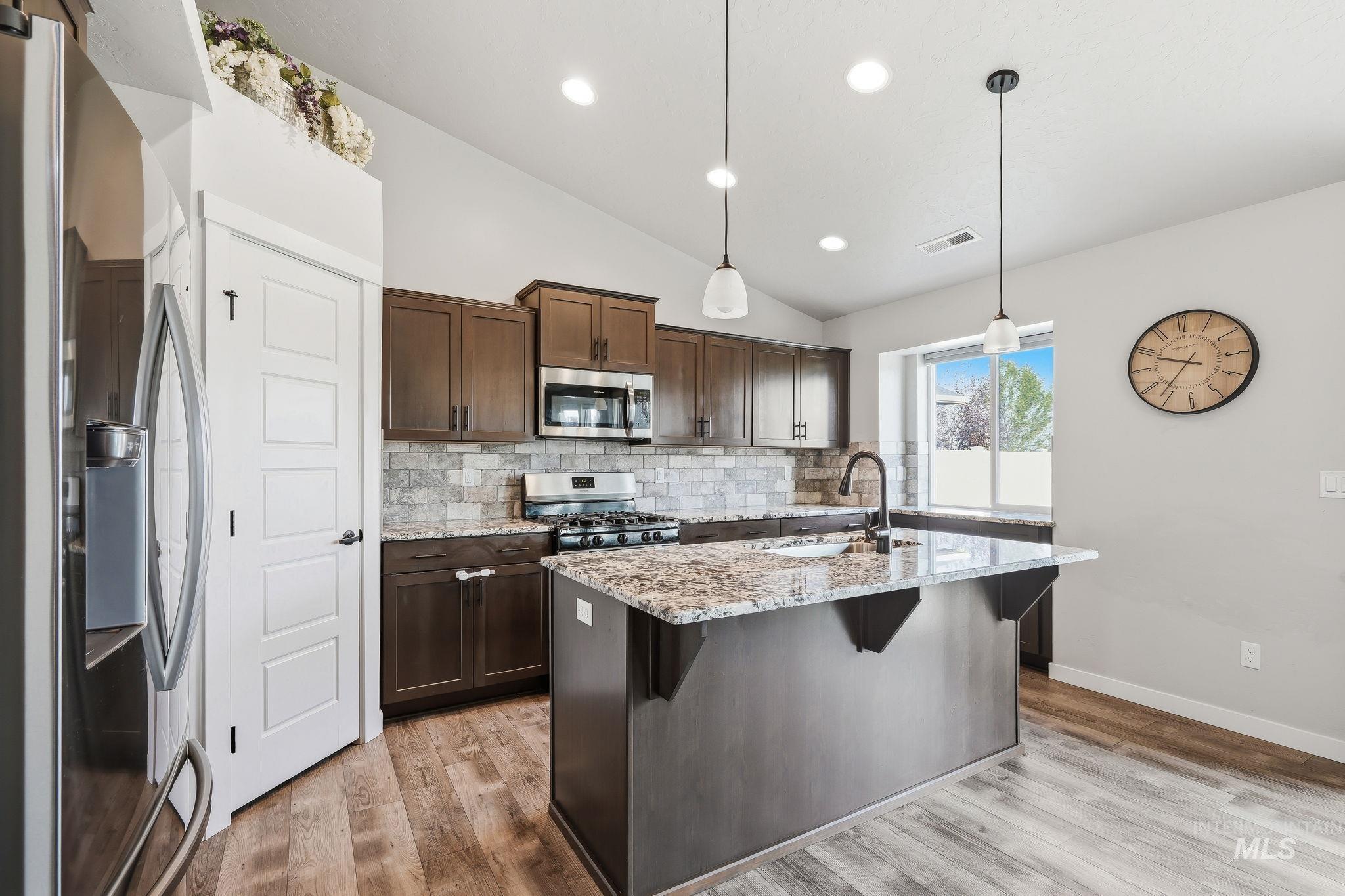 8324 E. Stone Valley, Nampa, Idaho 83687, 3 Bedrooms, 2.5 Bathrooms, Residential For Sale, Price $434,000, 98995282