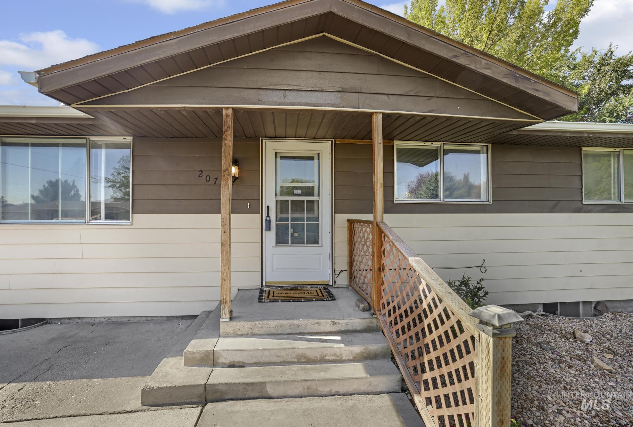 207 Sage St., Kimberly, Idaho 83341, 5 Bedrooms, 3 Bathrooms, Residential For Sale, Price $389,000, 98995283