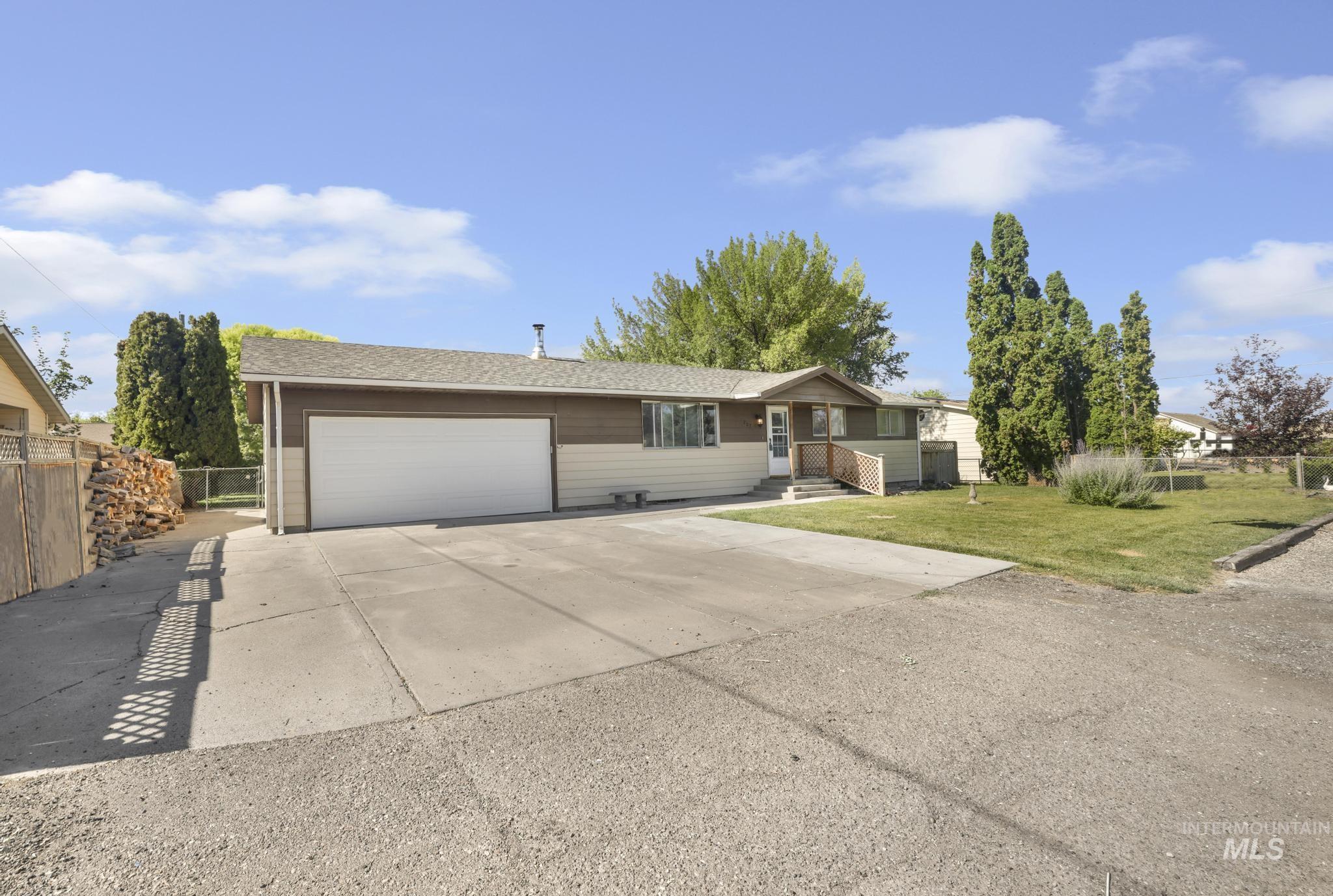 207 Sage St., Kimberly, Idaho 83341, 5 Bedrooms, 3 Bathrooms, Residential For Sale, Price $389,000, 98995283