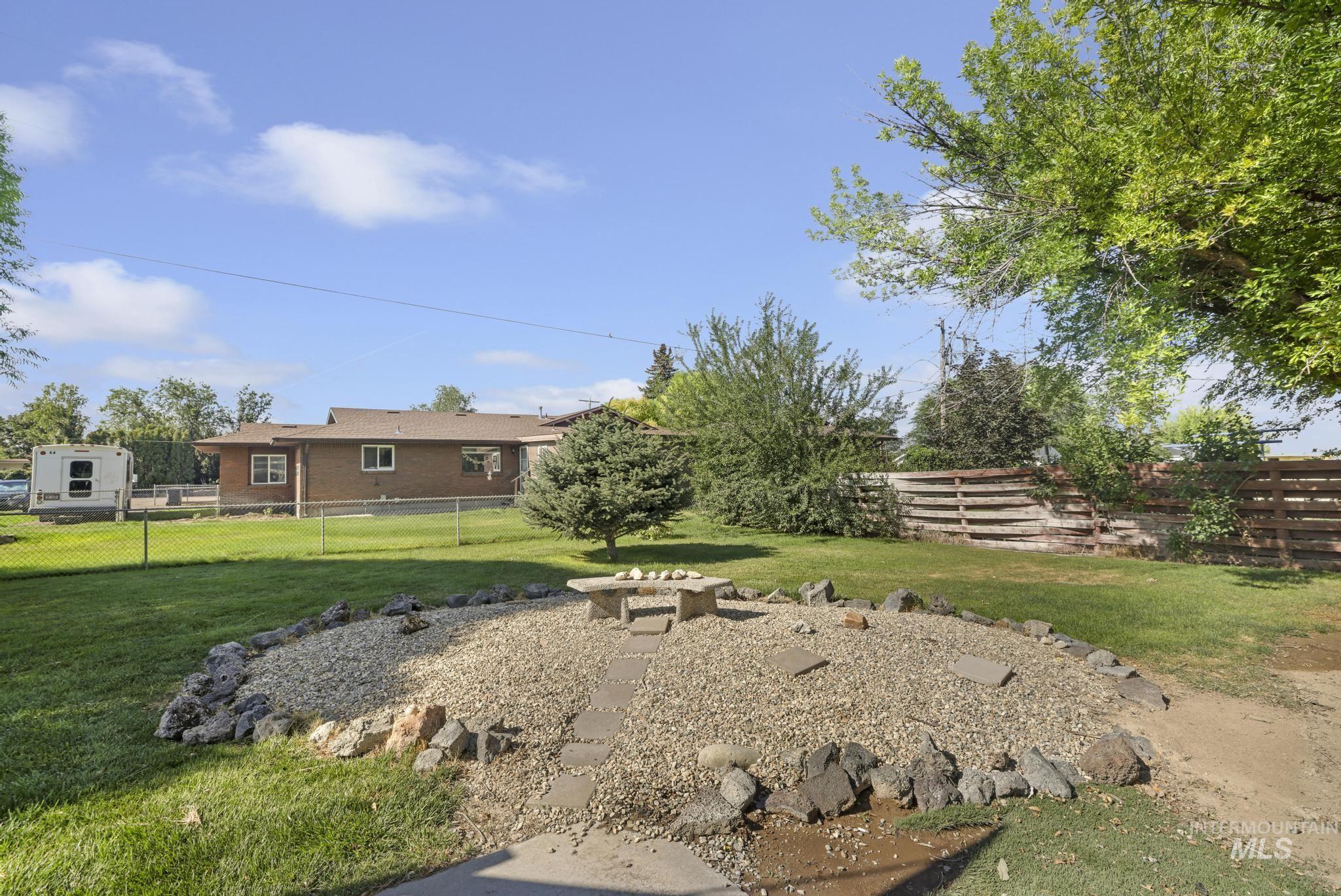 207 Sage St., Kimberly, Idaho 83341, 5 Bedrooms, 3 Bathrooms, Residential For Sale, Price $389,000, 98995283