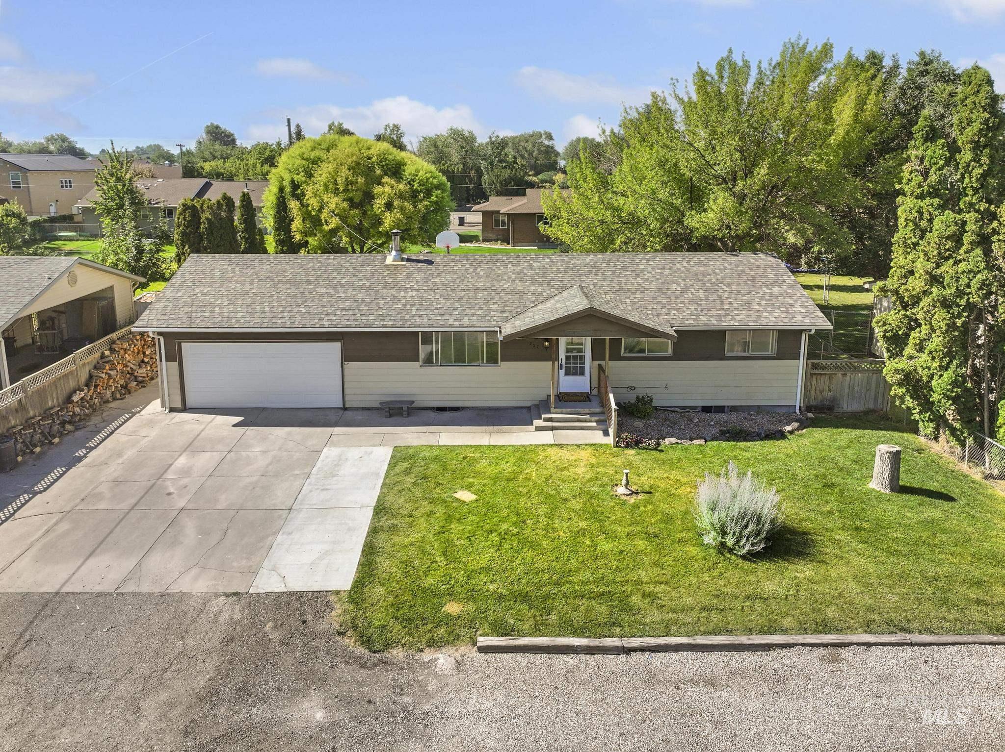 207 Sage St., Kimberly, Idaho 83341, 5 Bedrooms, 3 Bathrooms, Residential For Sale, Price $389,000, 98995283