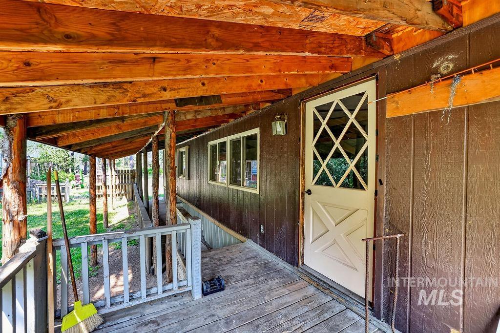 175 Angus, Donnelly, Idaho 83615, 3 Bedrooms, 2 Bathrooms, Residential For Sale, Price $299,500,MLS 98995288