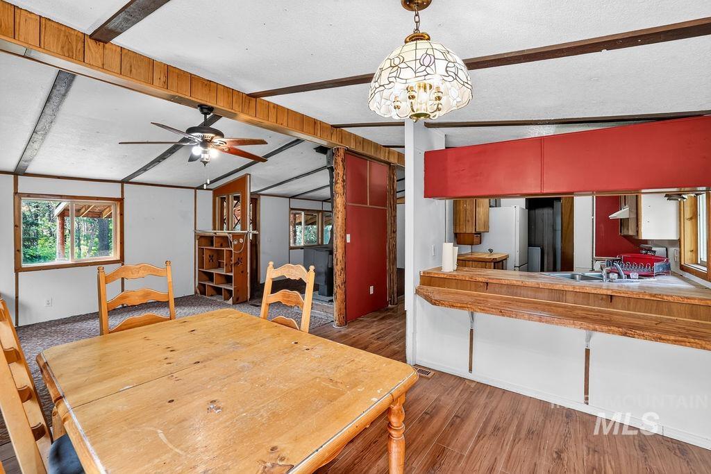 175 Angus, Donnelly, Idaho 83615, 3 Bedrooms, 2 Bathrooms, Residential For Sale, Price $299,500,MLS 98995288