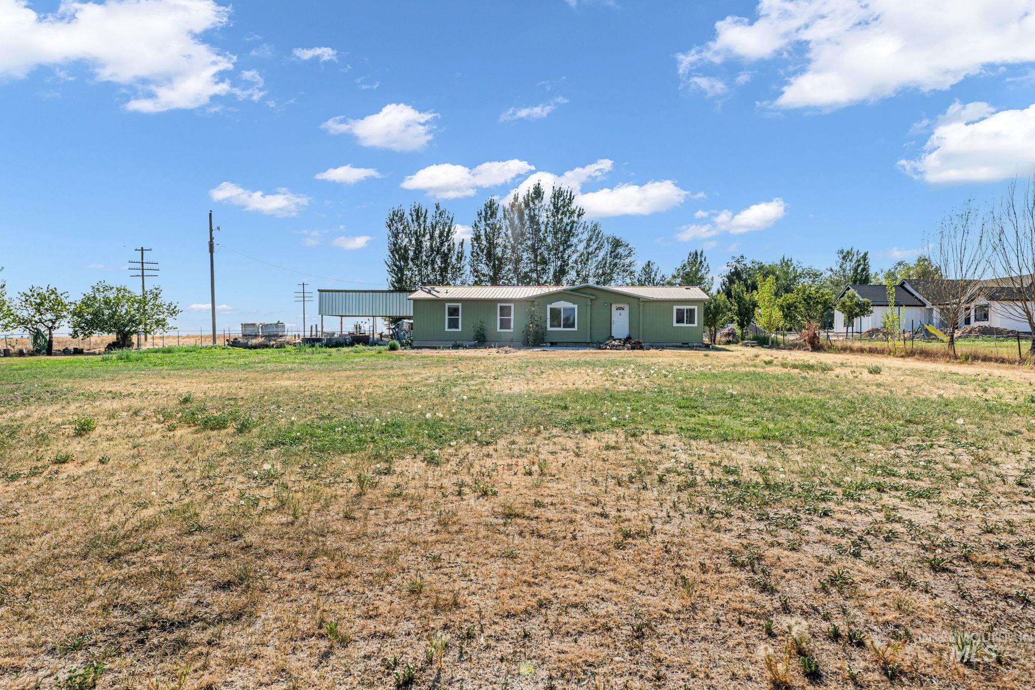 59 N. Washington St., Dietrich, Idaho 83324, 3 Bedrooms, 2.5 Bathrooms, Residential For Sale, Price $345,000,MLS 98995290