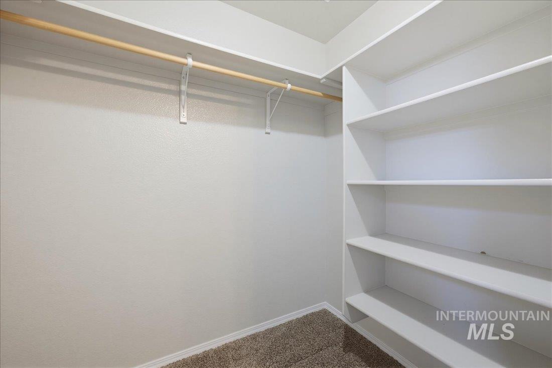181 S Trutina Ave, Boise, Idaho 83709, 3 Bedrooms, 2 Bathrooms, Residential For Sale, Price $449,000,MLS 98995293