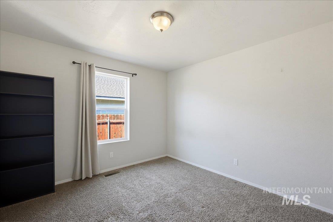 181 S Trutina Ave, Boise, Idaho 83709, 3 Bedrooms, 2 Bathrooms, Residential For Sale, Price $449,000,MLS 98995293