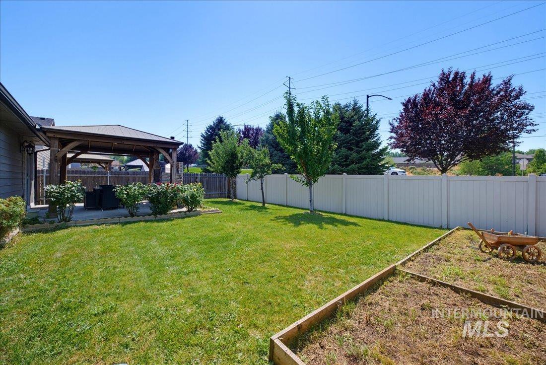 181 S Trutina Ave, Boise, Idaho 83709, 3 Bedrooms, 2 Bathrooms, Residential For Sale, Price $449,000,MLS 98995293