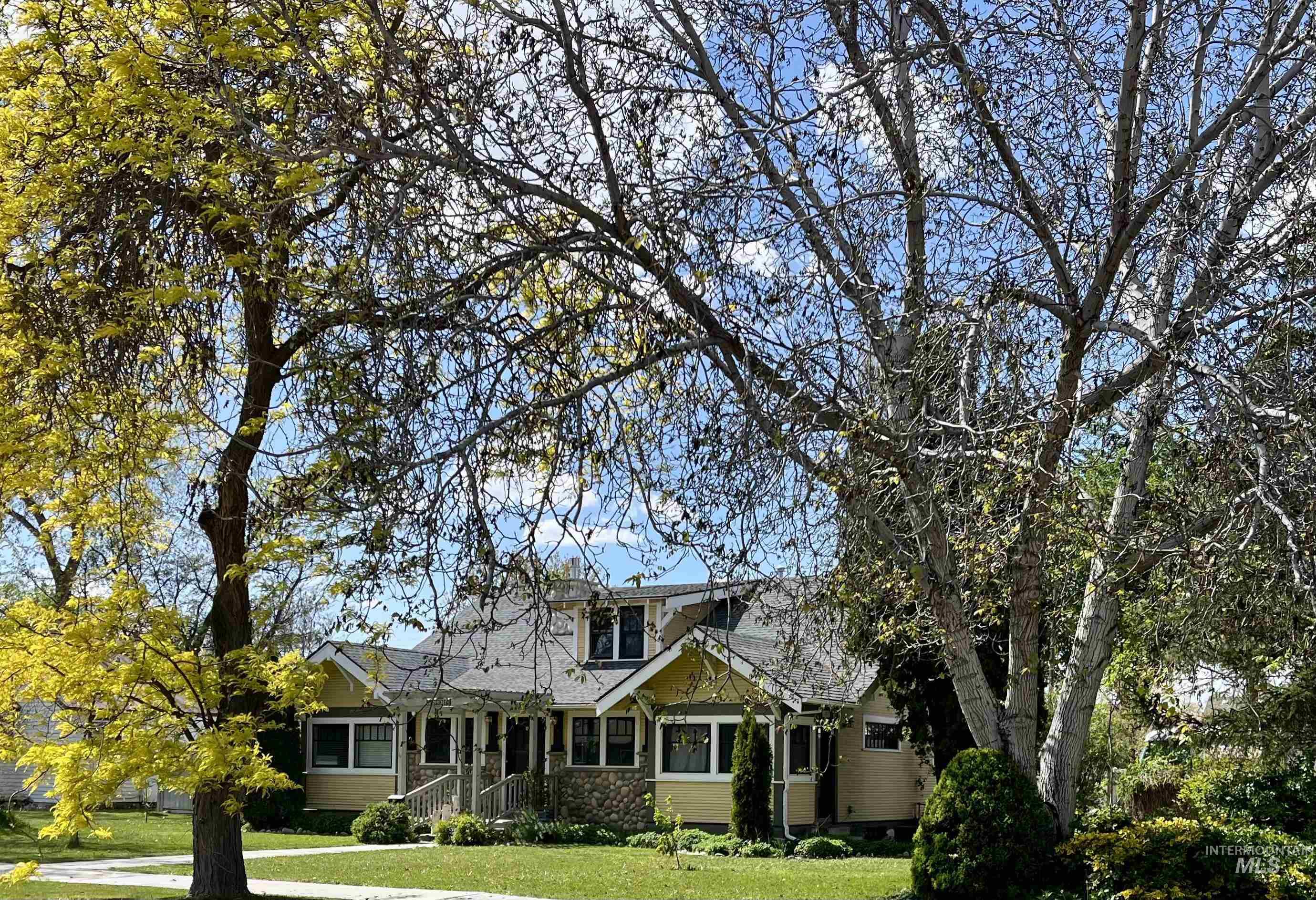 1003 14Th Ave, Nampa, Idaho 83651, 4 Bedrooms, 3 Bathrooms, Residential Income For Sale, Price $799,000, 98995315