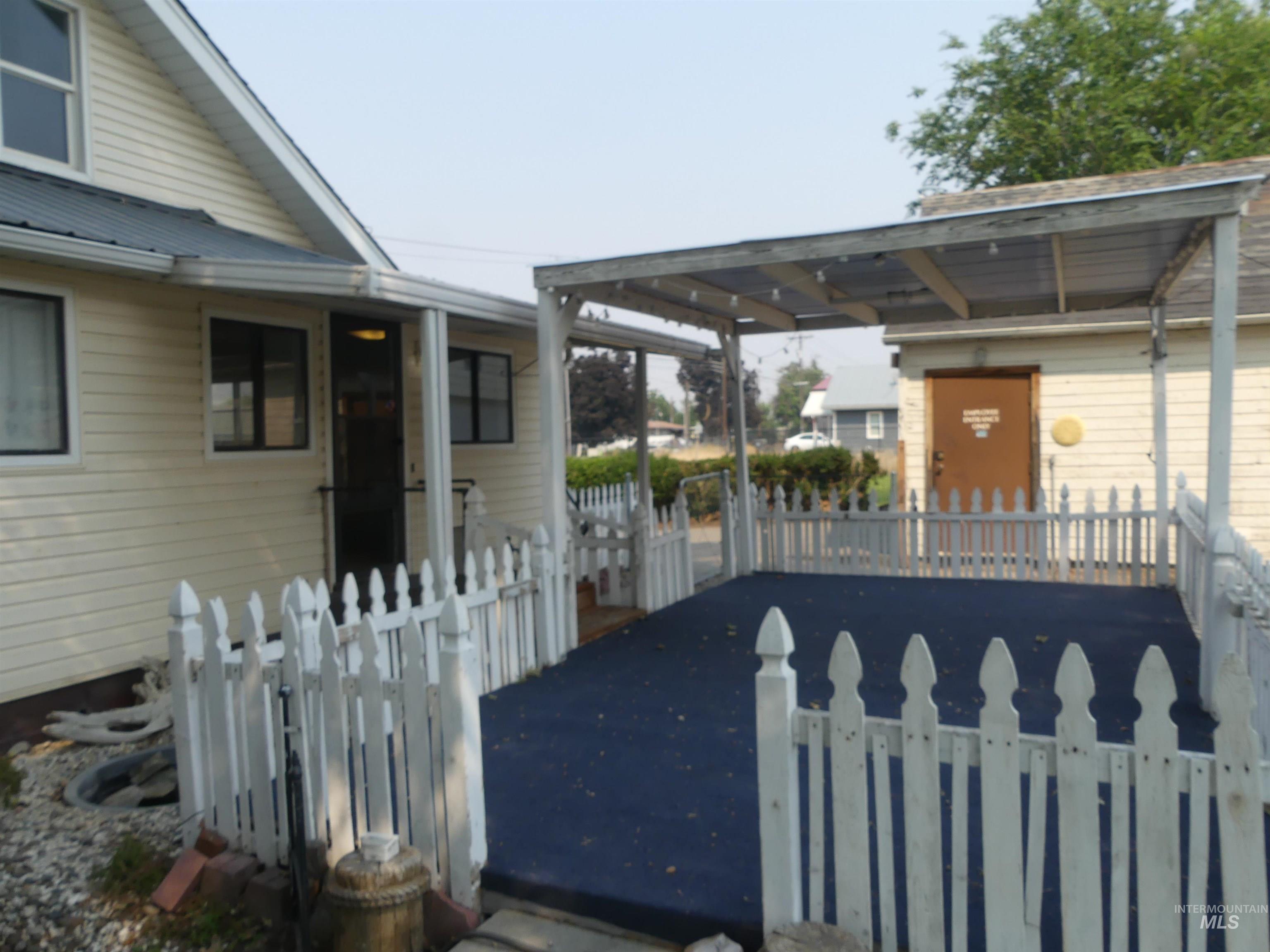 1541 Maple St, Clarkston, Washington 99403, 3 Bedrooms, 3 Bathrooms, Residential For Sale, Price $289,000, 98995316