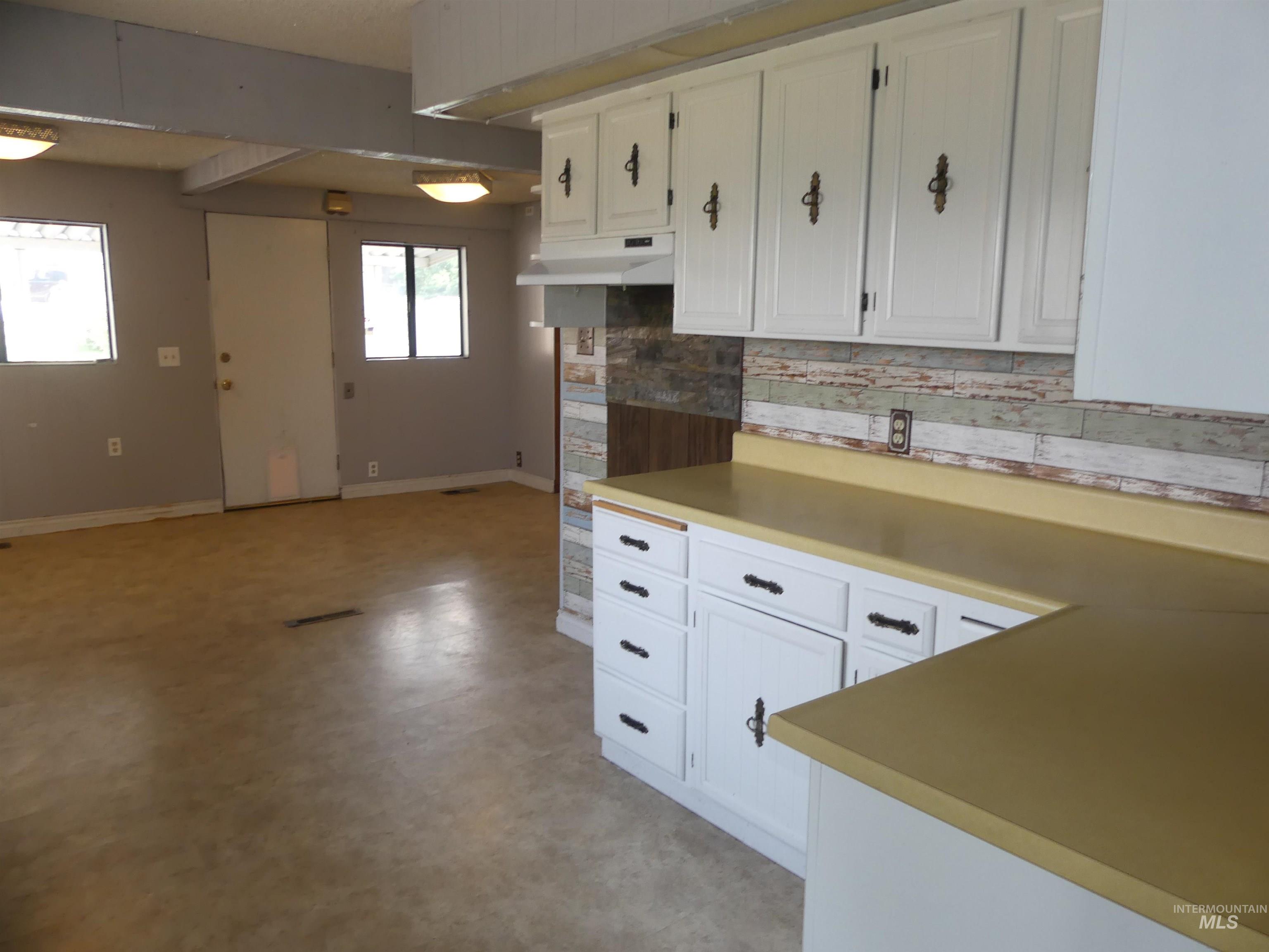 1541 Maple St, Clarkston, Washington 99403, 3 Bedrooms, 3 Bathrooms, Residential For Sale, Price $289,000, 98995316
