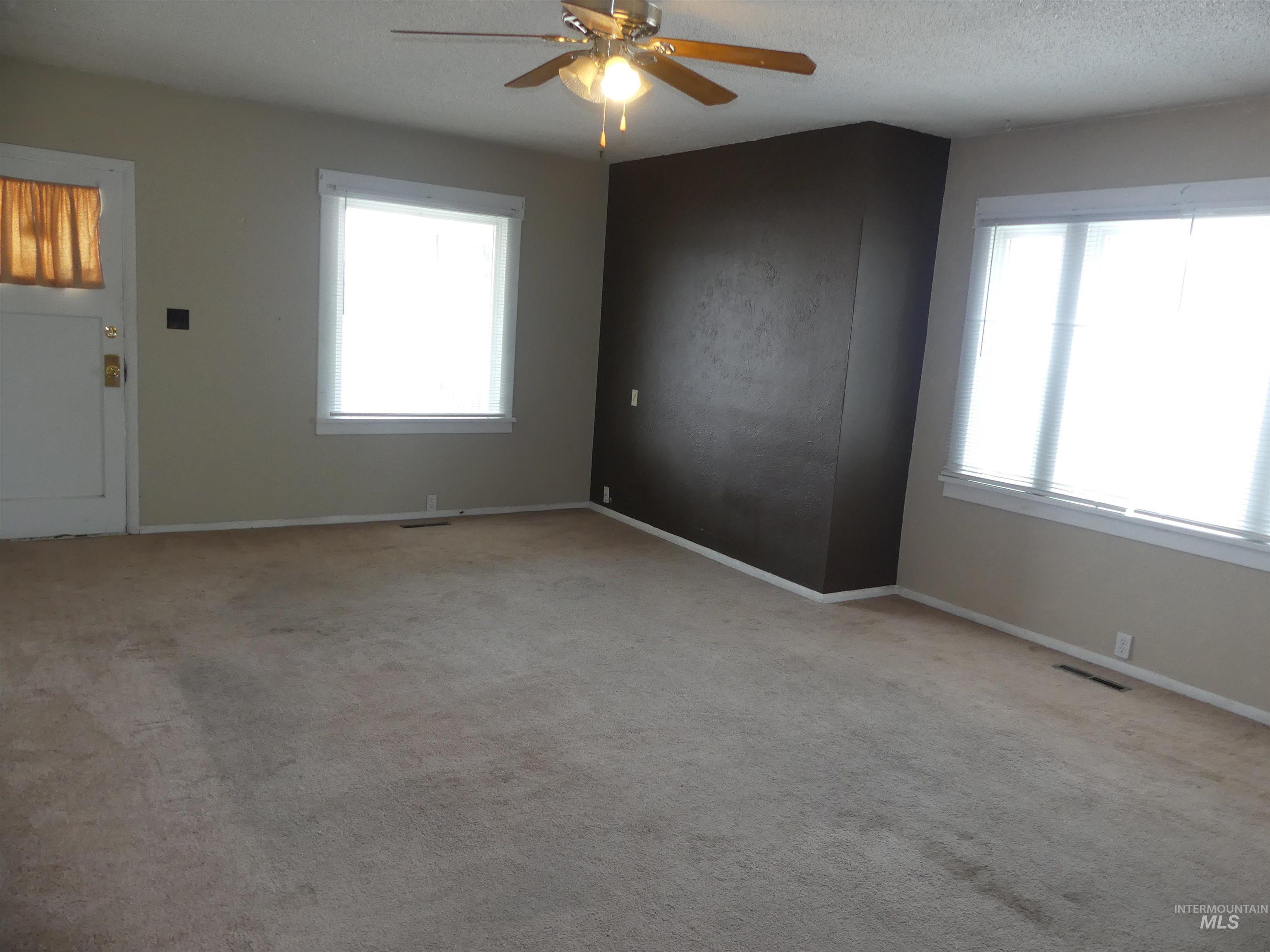1541 Maple St, Clarkston, Washington 99403, 3 Bedrooms, 3 Bathrooms, Residential For Sale, Price $289,000, 98995316