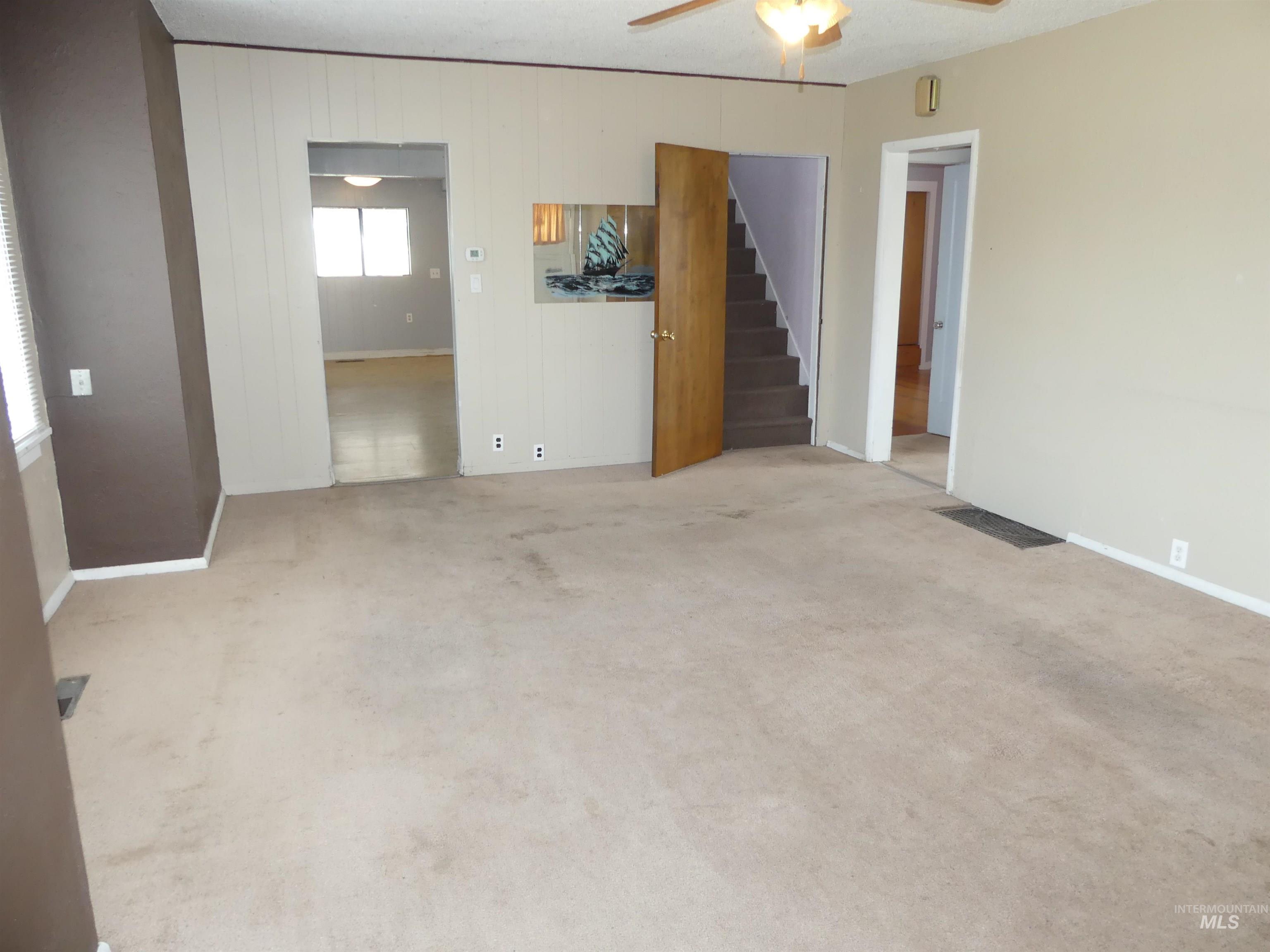 1541 Maple St, Clarkston, Washington 99403, 3 Bedrooms, 3 Bathrooms, Residential For Sale, Price $289,000, 98995316