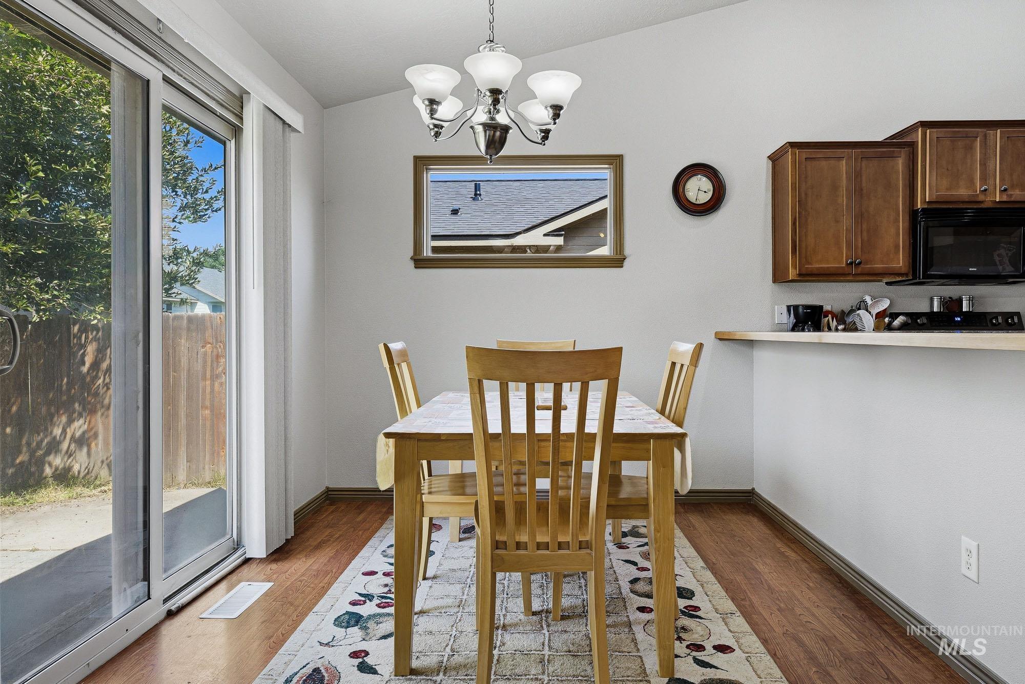 912 Valiant St, Middleton, Idaho 83644, 4 Bedrooms, 2 Bathrooms, Residential For Sale, Price $369,900,MLS 98995317
