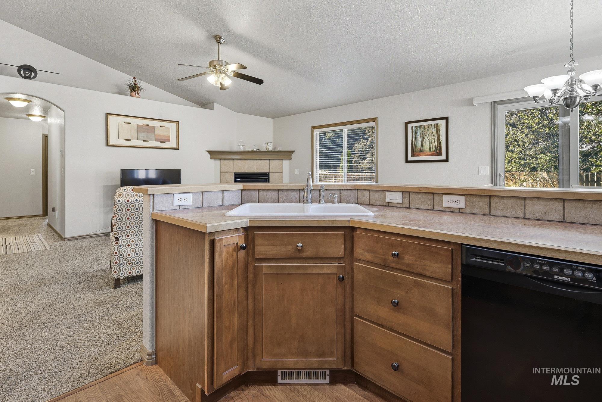 912 Valiant St, Middleton, Idaho 83644, 4 Bedrooms, 2 Bathrooms, Residential For Sale, Price $369,900,MLS 98995317
