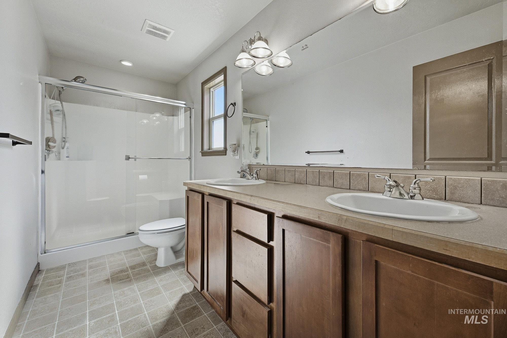 912 Valiant St, Middleton, Idaho 83644, 4 Bedrooms, 2 Bathrooms, Residential For Sale, Price $369,900,MLS 98995317
