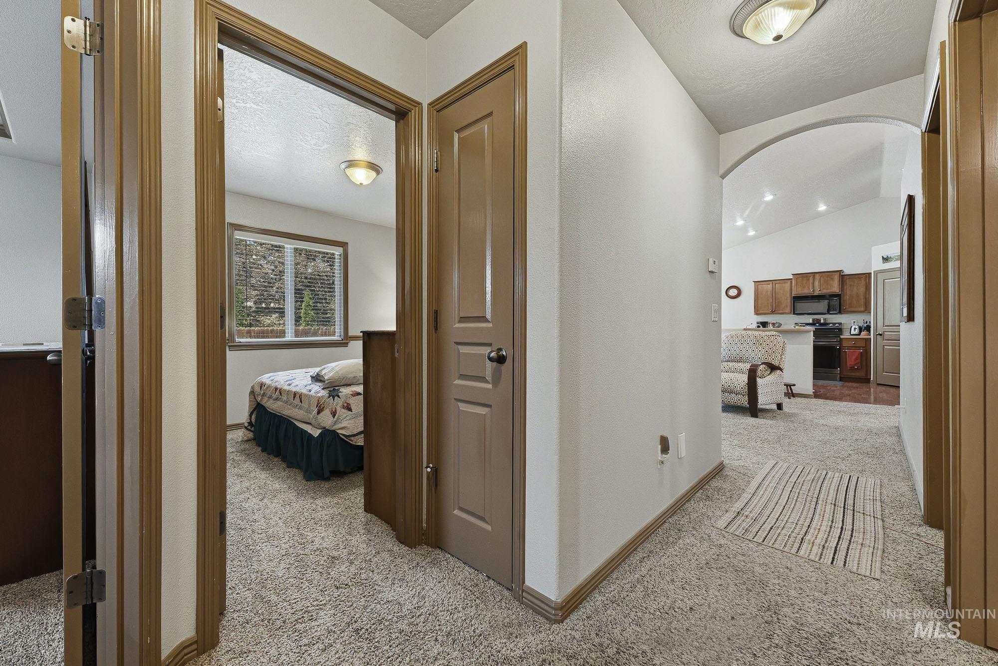 912 Valiant St, Middleton, Idaho 83644, 4 Bedrooms, 2 Bathrooms, Residential For Sale, Price $369,900,MLS 98995317