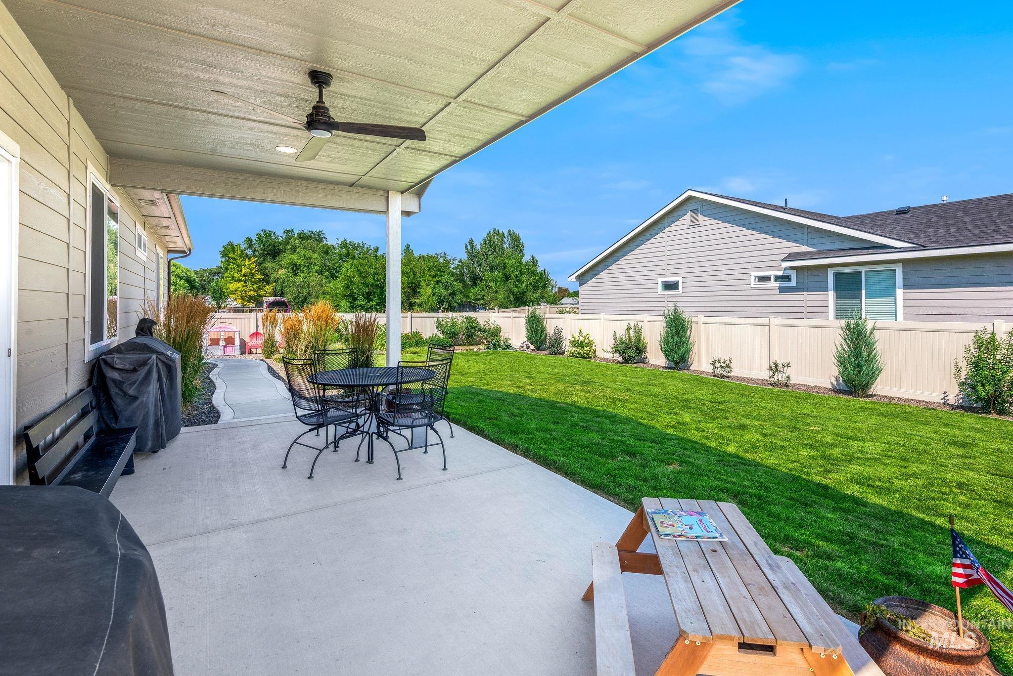 310 Wood Rose Way, Wilder, Idaho 83676, 4 Bedrooms, 2 Bathrooms, Residential For Sale, Price $464,900,MLS 98995323