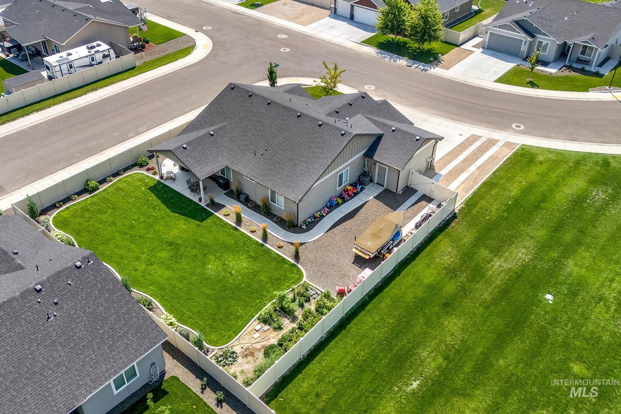 310 Wood Rose Way, Wilder, Idaho 83676, 4 Bedrooms, 2 Bathrooms, Residential For Sale, Price $464,900,MLS 98995323