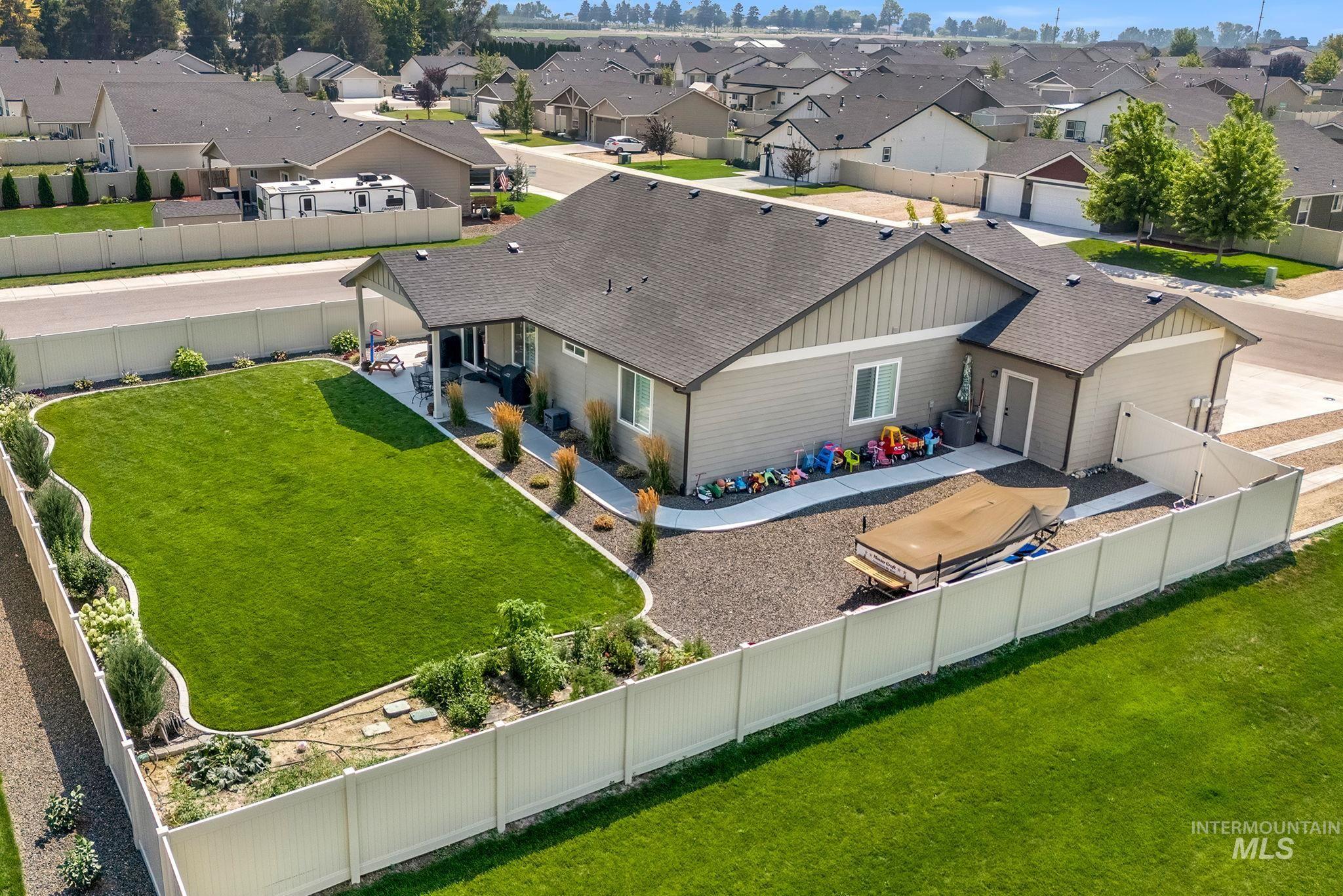310 Wood Rose Way, Wilder, Idaho 83676, 4 Bedrooms, 2 Bathrooms, Residential For Sale, Price $464,900,MLS 98995323