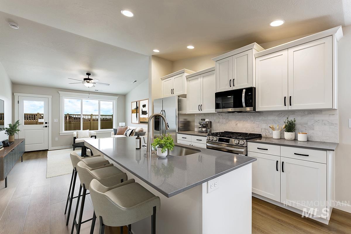 1646 E Hadler St., Meridian, Idaho 83642, 3 Bedrooms, 2 Bathrooms, Residential For Sale, Price $447,800,MLS 98995324