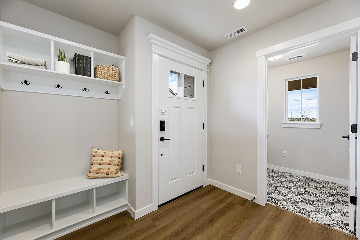 1646 E Hadler St., Meridian, Idaho 83642, 3 Bedrooms, 2 Bathrooms, Residential For Sale, Price $447,800,MLS 98995324