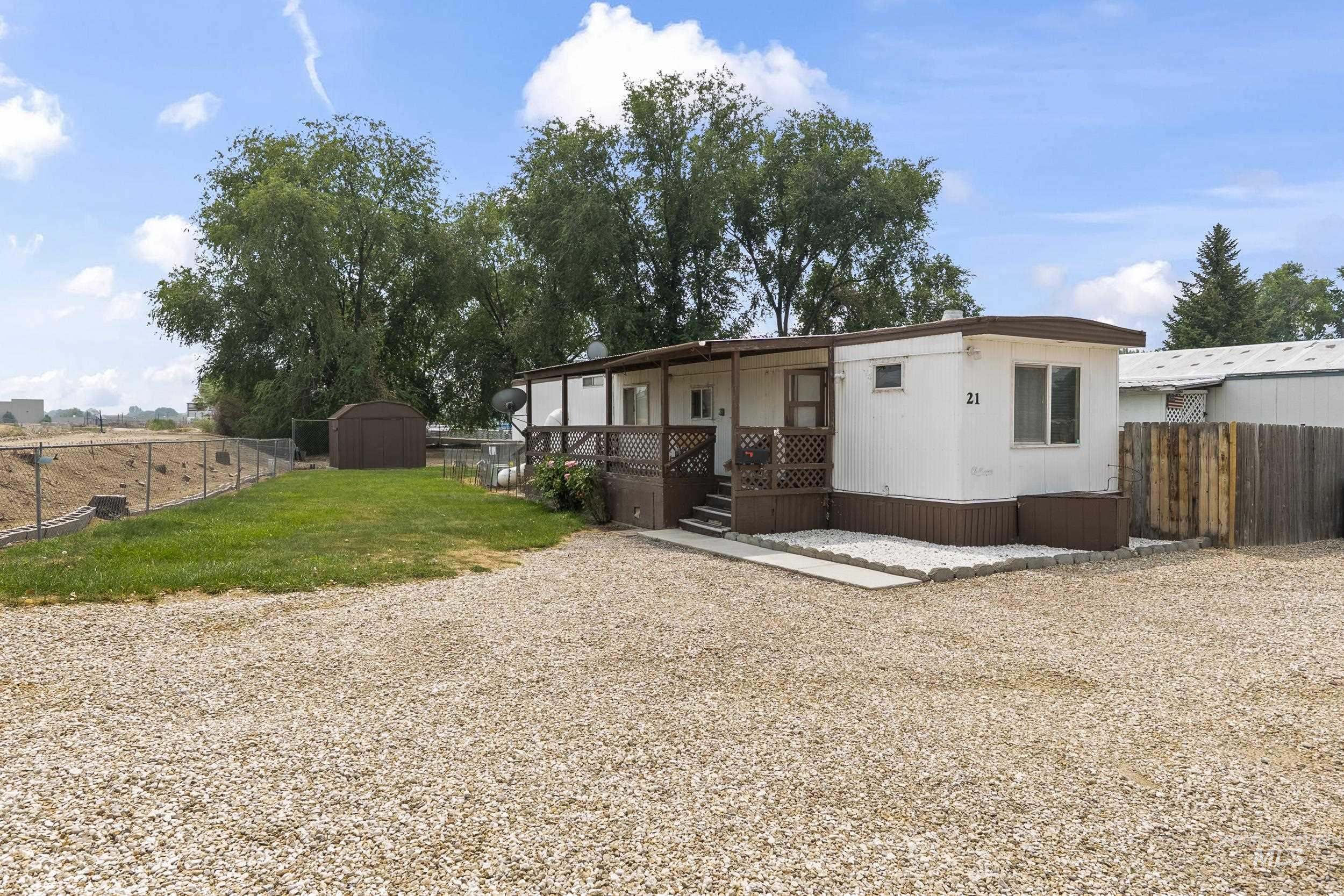 1108 3rd Ave N, Nampa, Idaho 83687, 2 Bedrooms, 1 Bathroom, Residential For Sale, Price $39,000,MLS 98995326