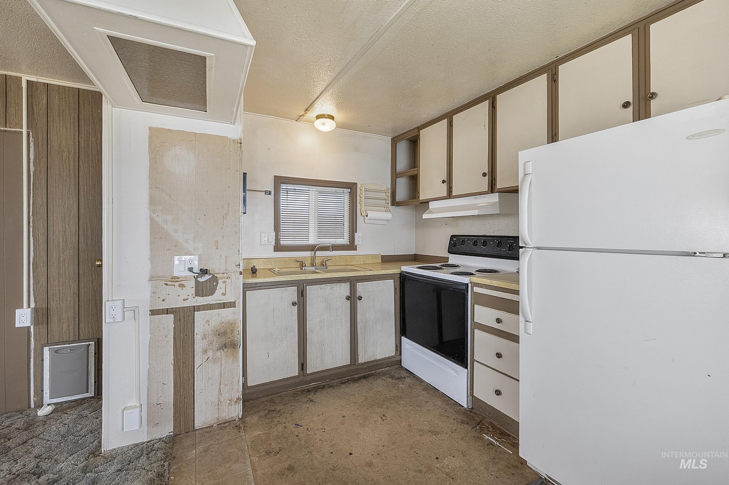 1108 3rd Ave N, Nampa, Idaho 83687, 2 Bedrooms, 1 Bathroom, Residential For Sale, Price $39,000,MLS 98995326